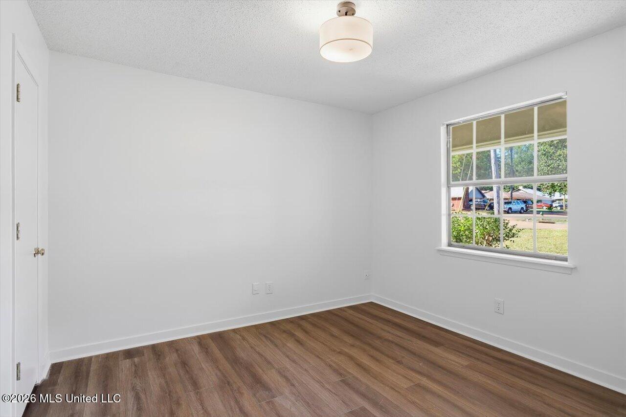 4615 Wyndallwood Drive Property Photo 26