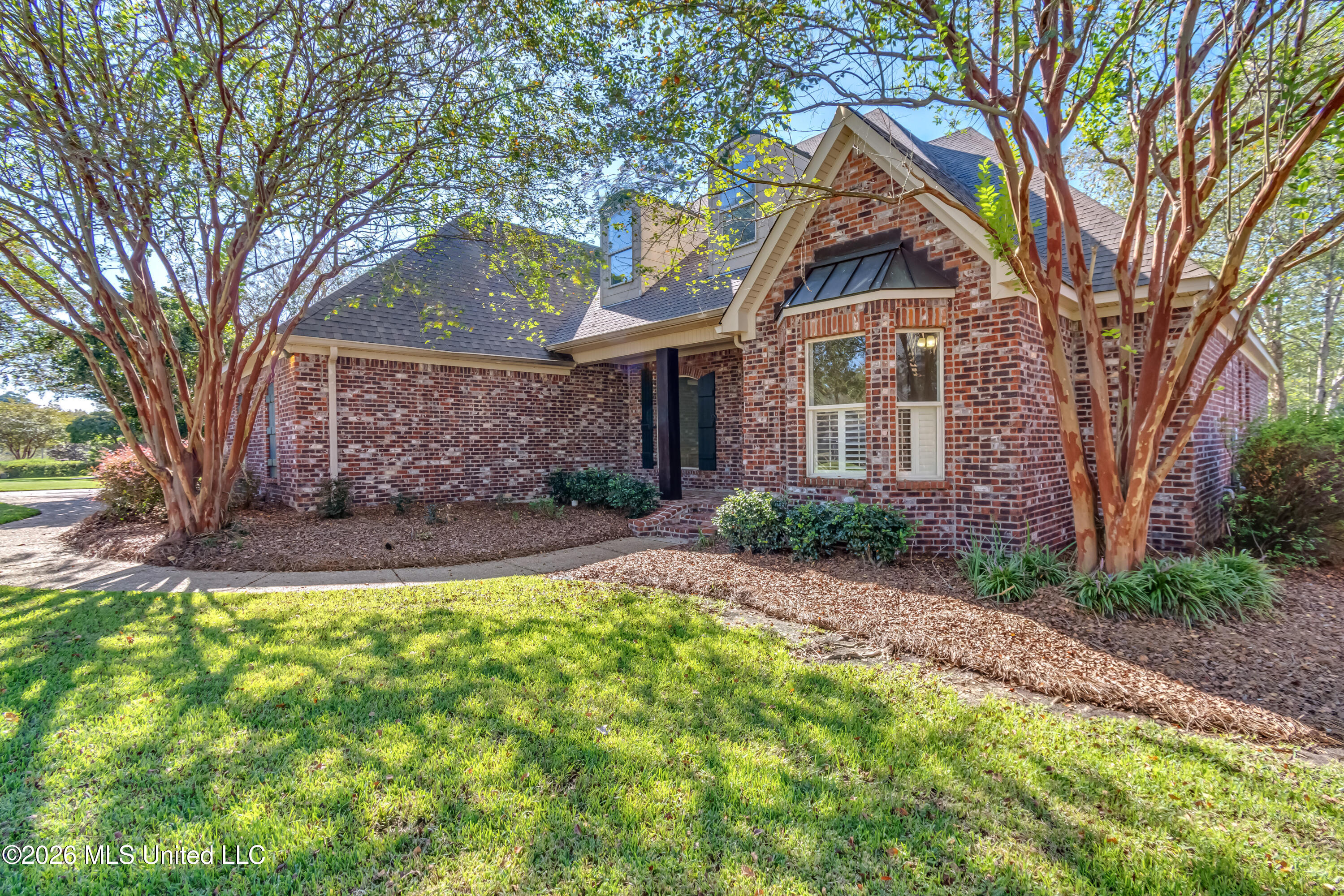 118 Woodlands Glen Circle Property Photo 1