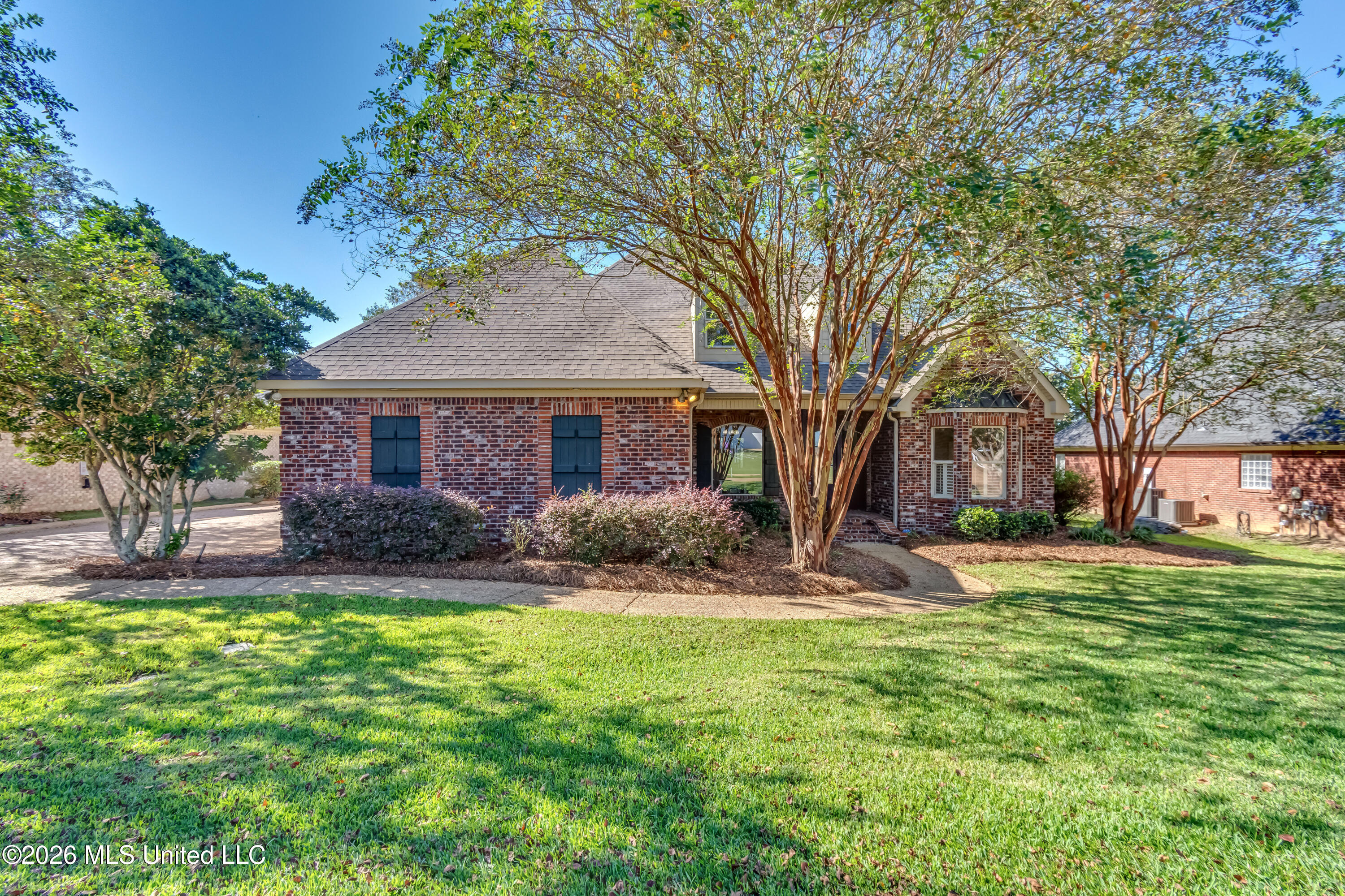 118 Woodlands Glen Circle Property Photo 6