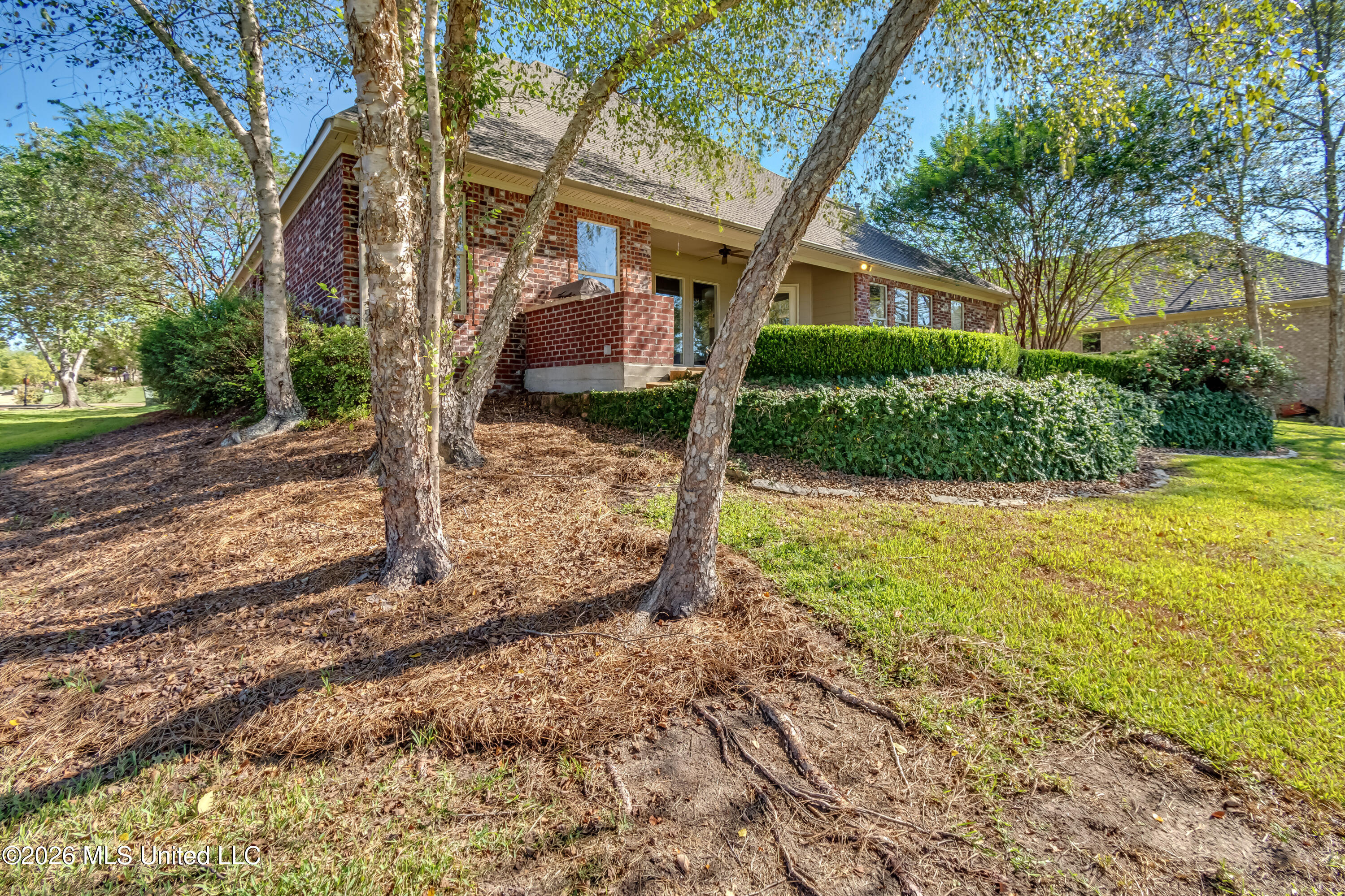 118 Woodlands Glen Circle Property Photo 10