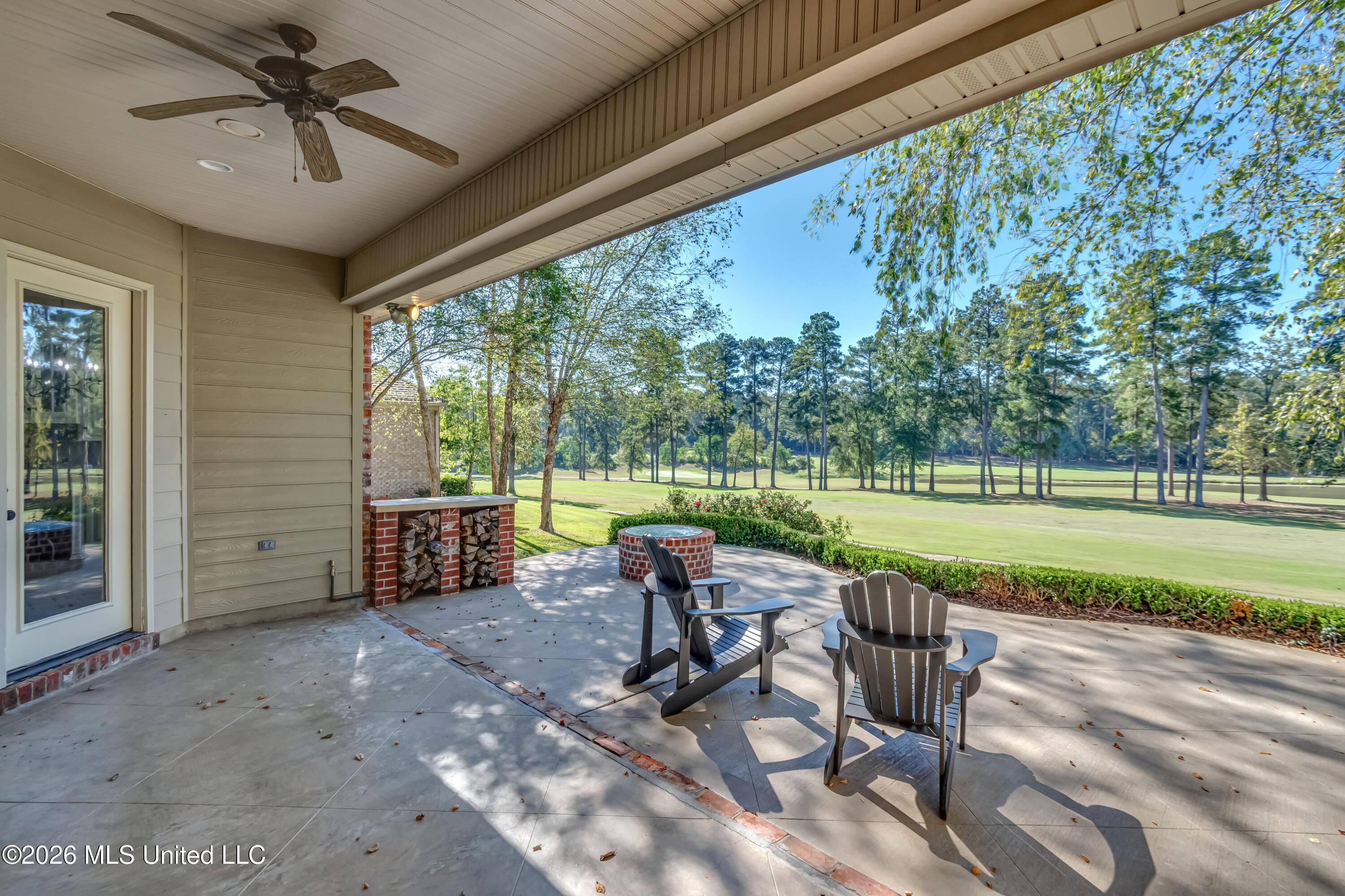 118 Woodlands Glen Circle Property Photo 13