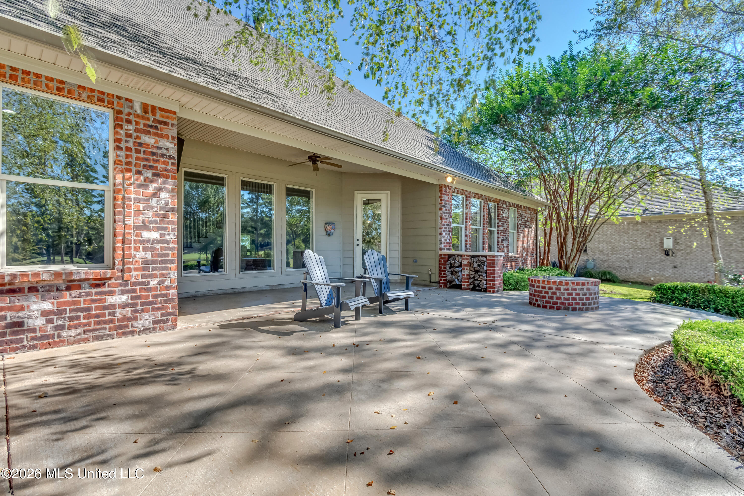 118 Woodlands Glen Circle Property Photo 14