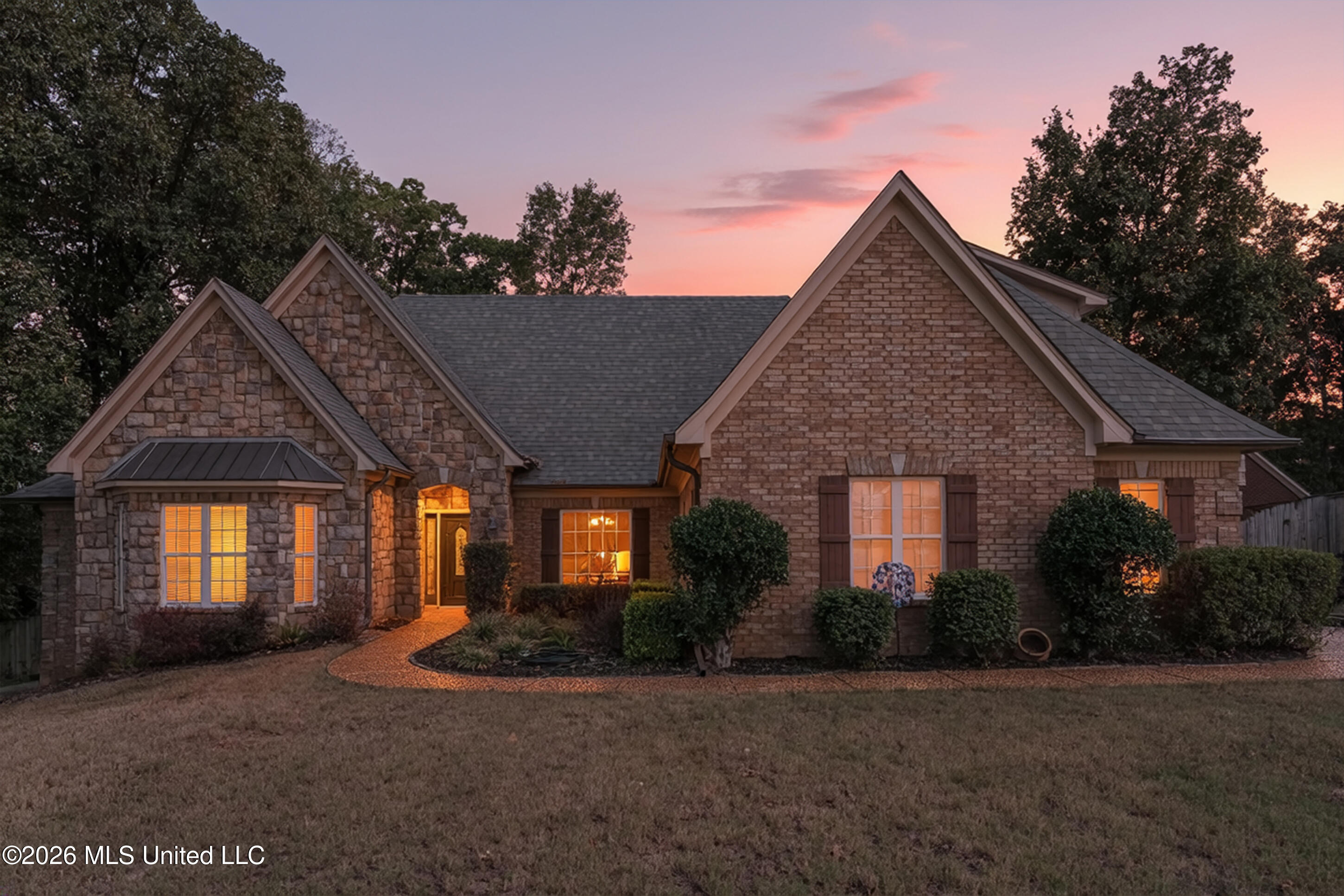 2138 College Road Property Photo 1