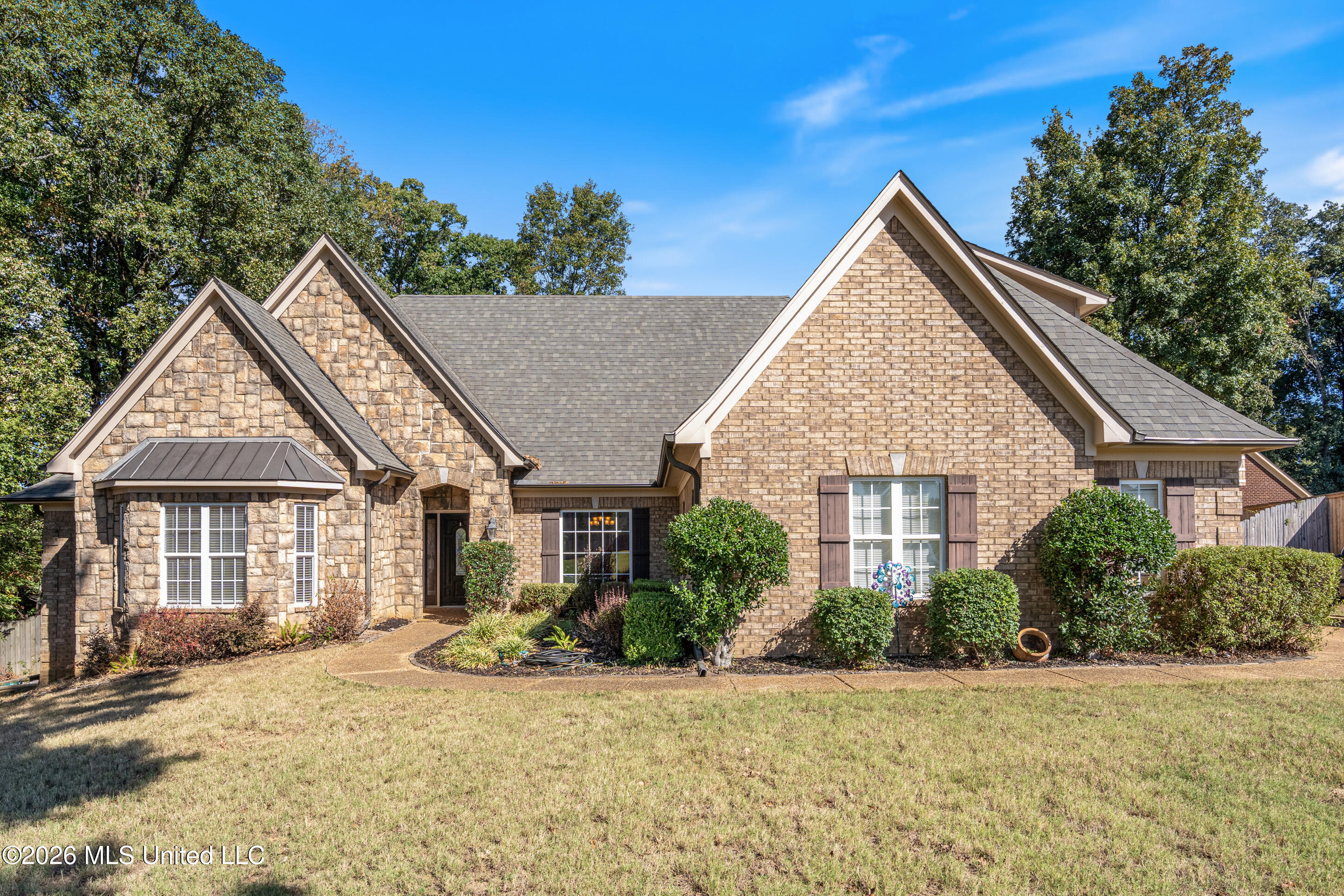 2138 College Road Property Photo 2