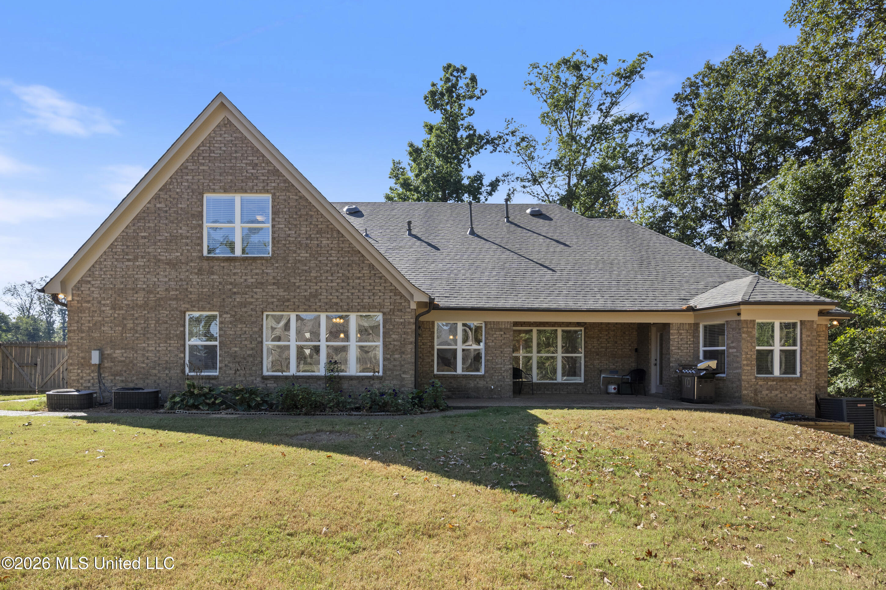 2138 College Road Property Photo 6