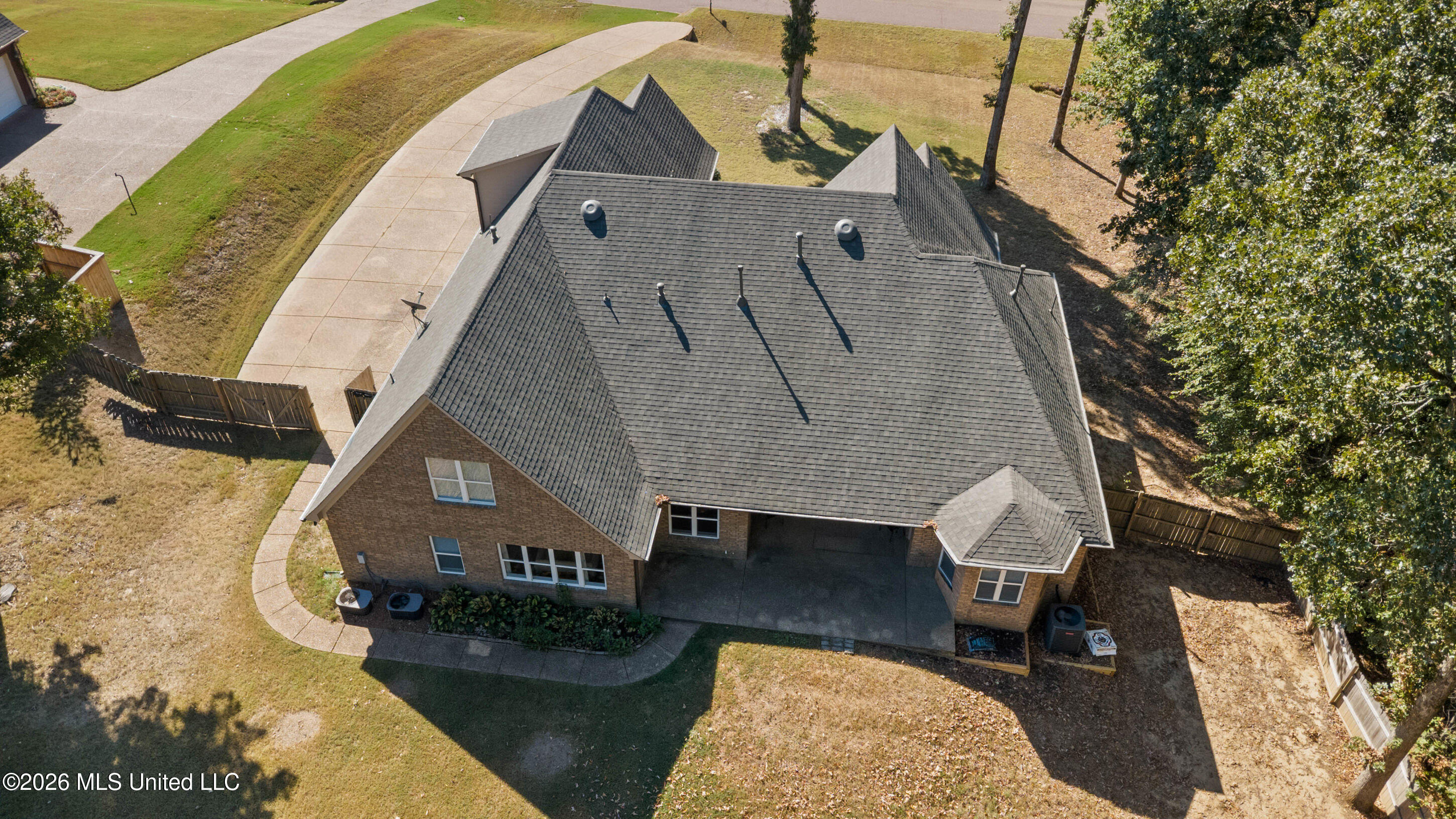 2138 College Road Property Photo 9