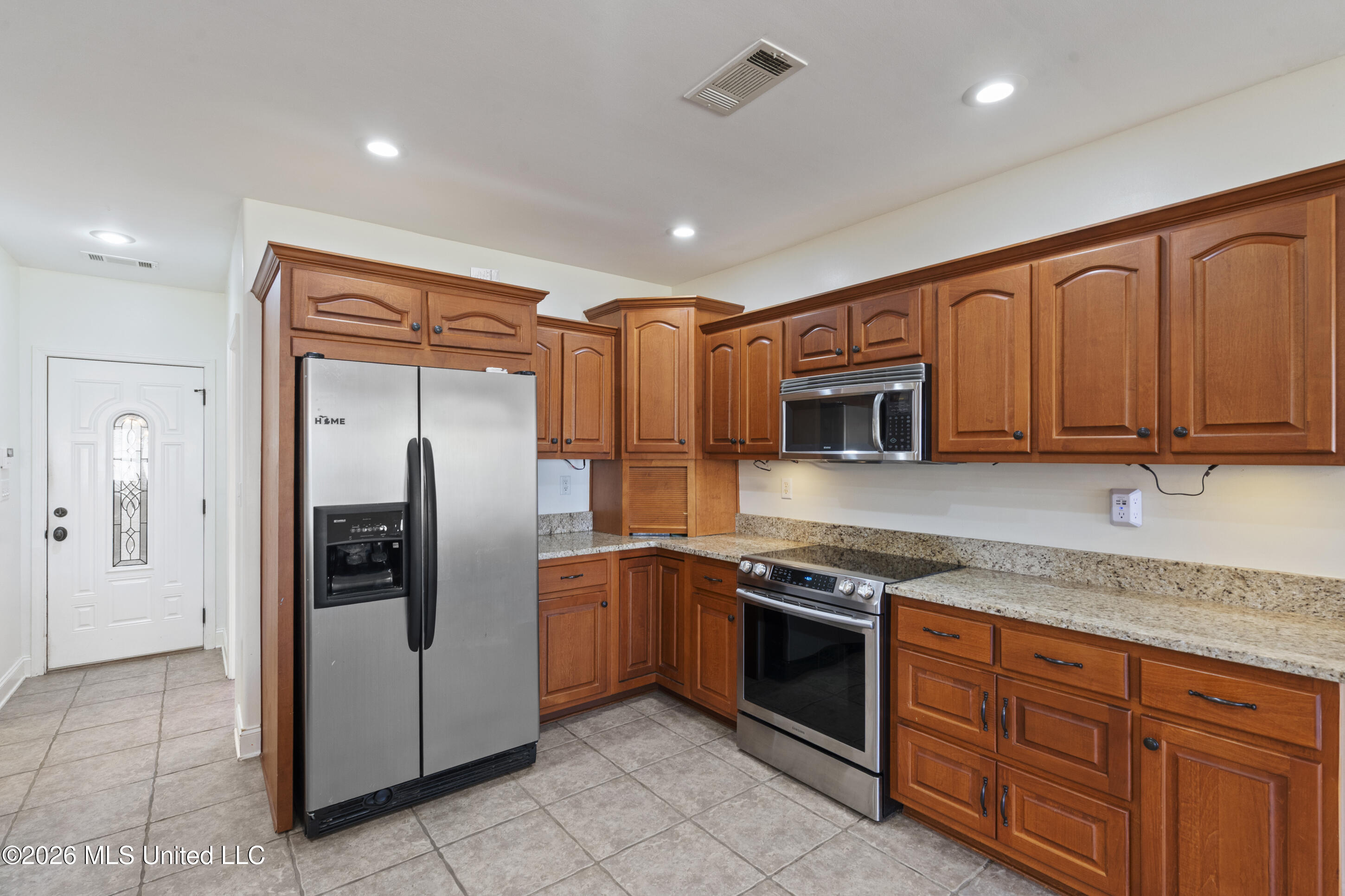 2138 College Road Property Photo 13
