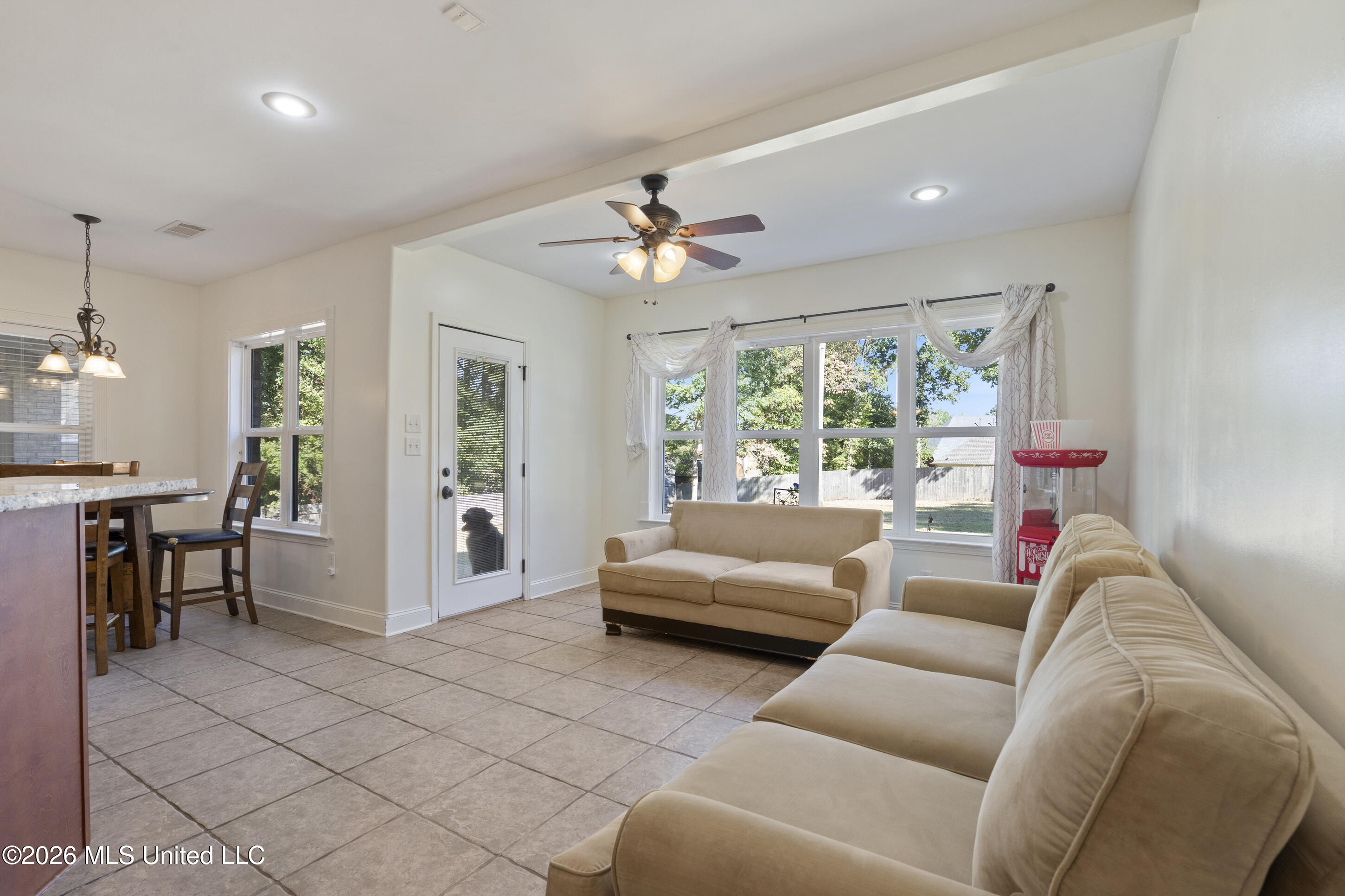 2138 College Road Property Photo 16