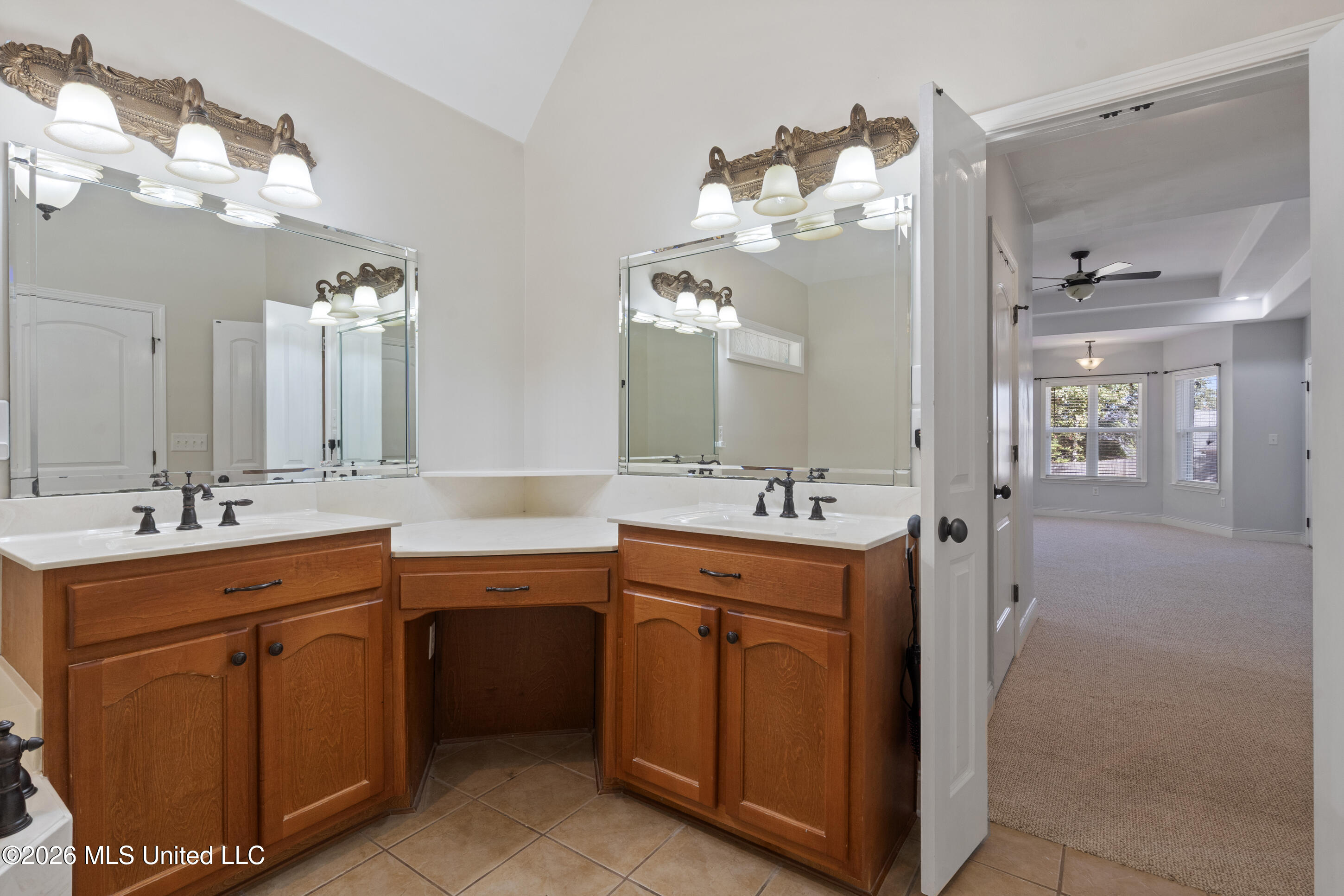 2138 College Road Property Photo 29