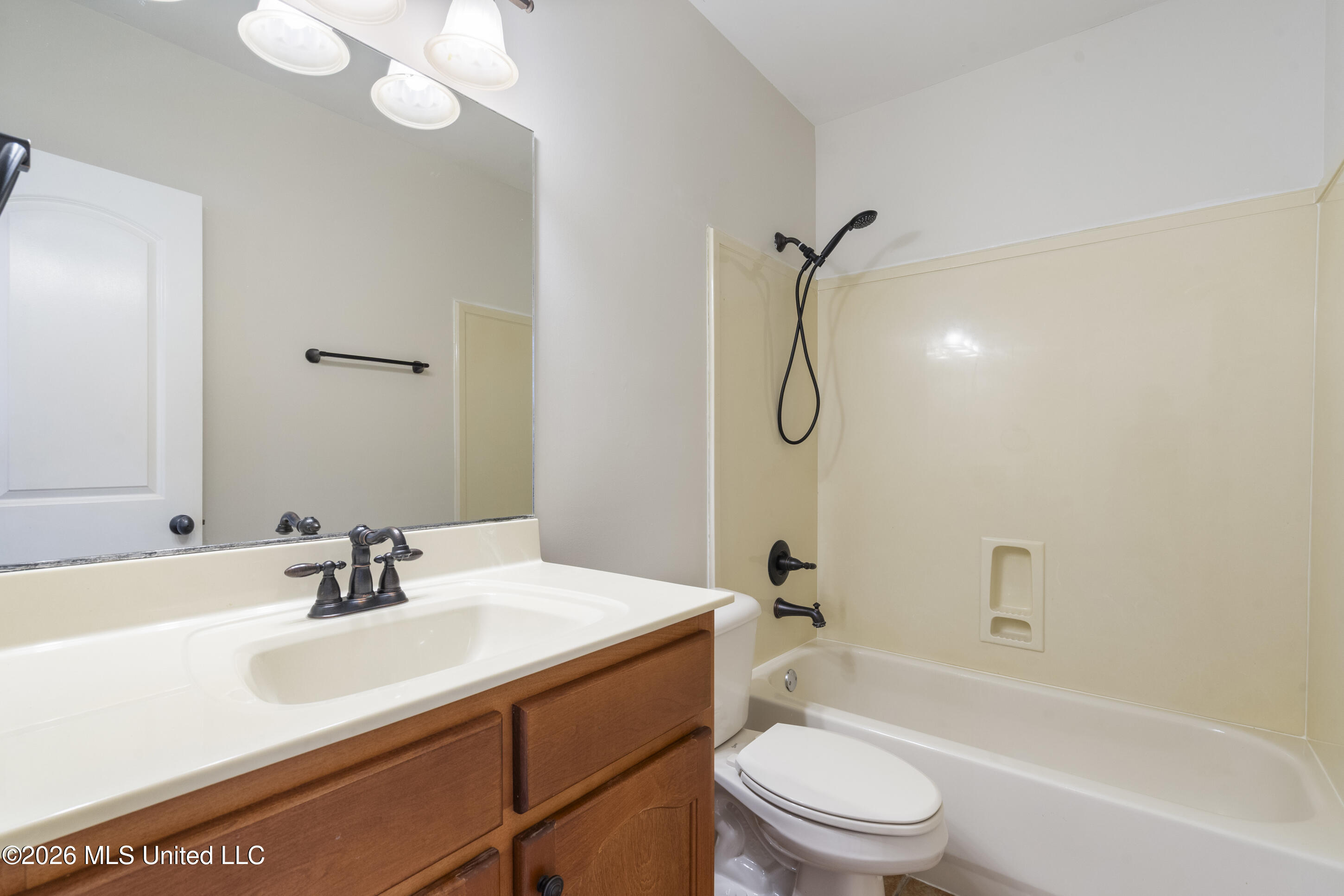 2138 College Road Property Photo 32