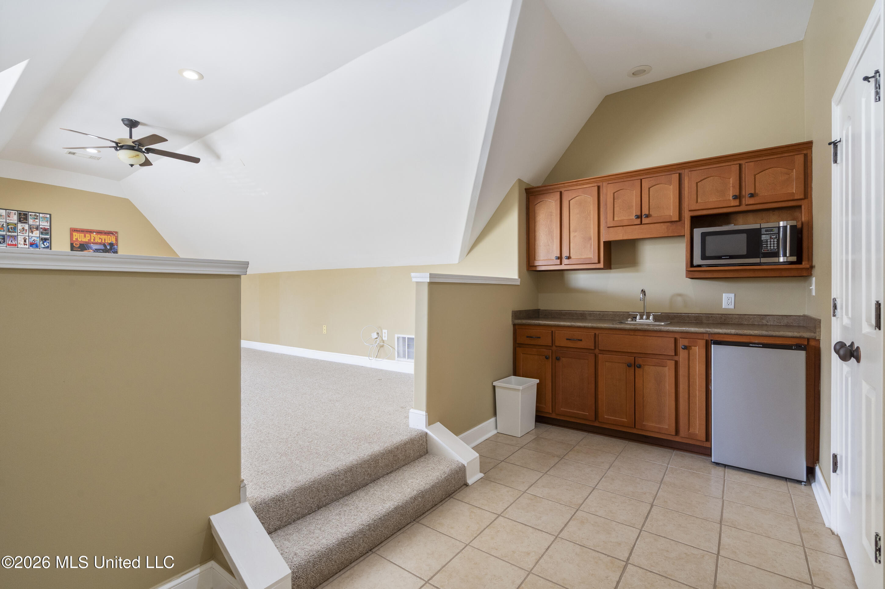 2138 College Road Property Photo 35