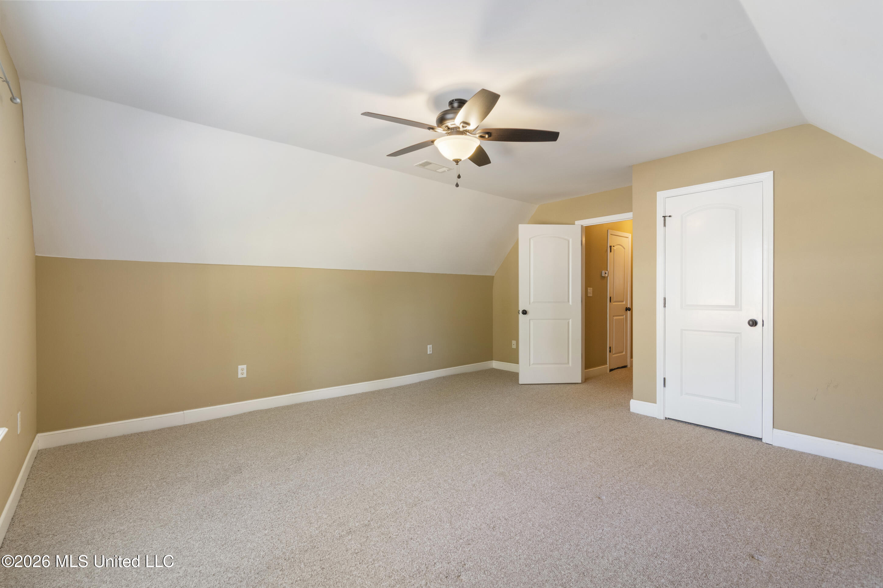 2138 College Road Property Photo 38