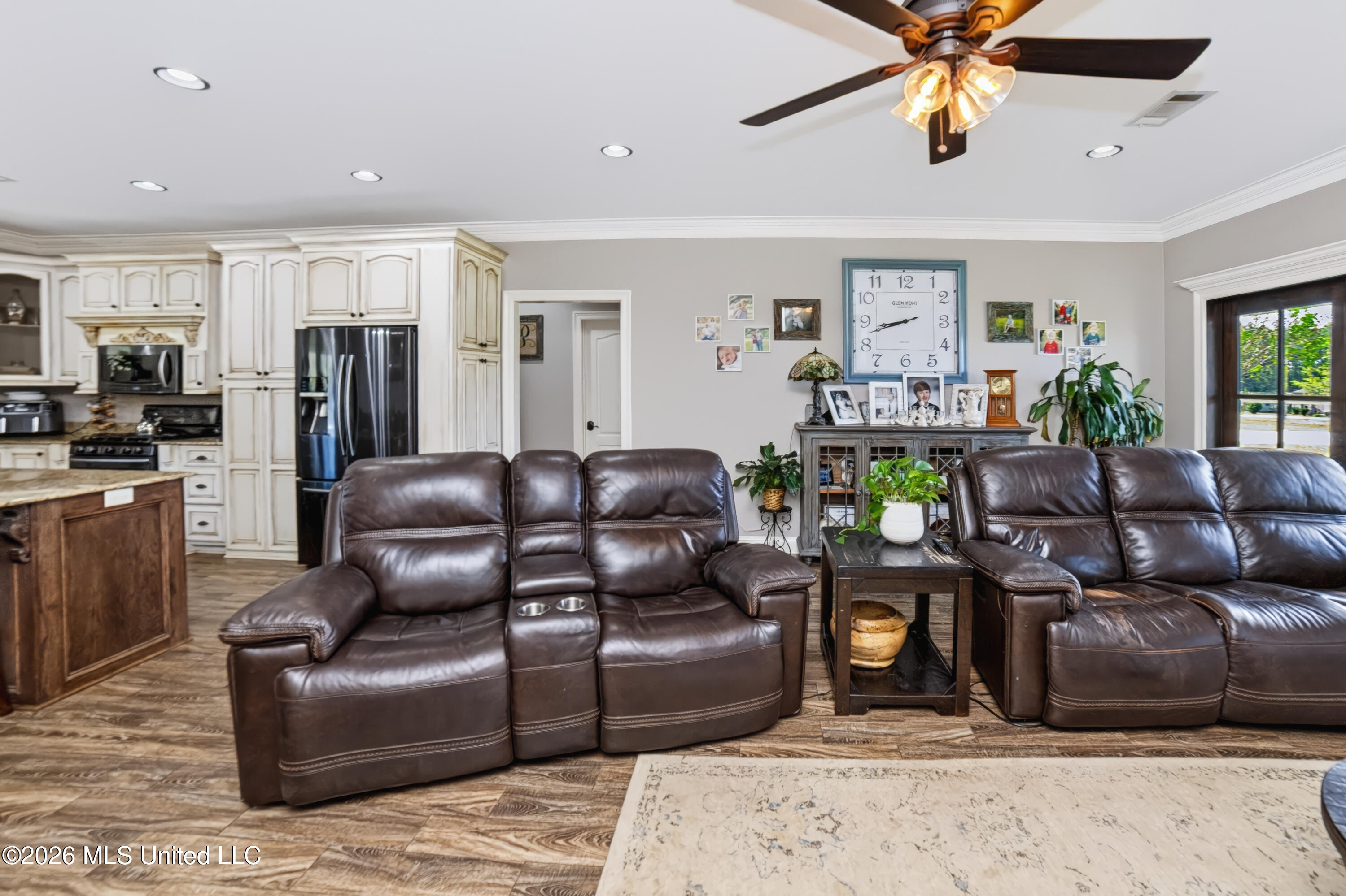 22110 Road 357 Property Photo 6
