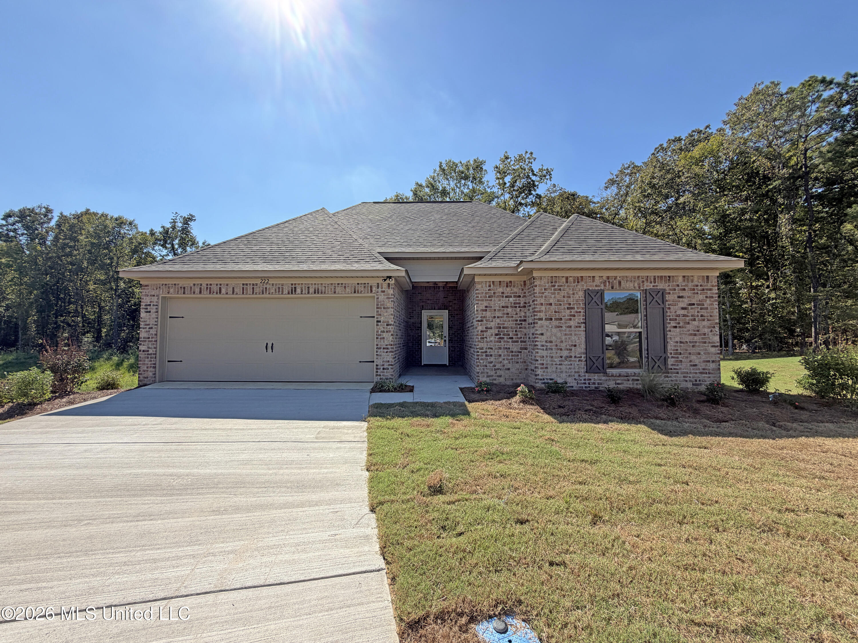 222 Anderson Oaks Drive Property Photo 1