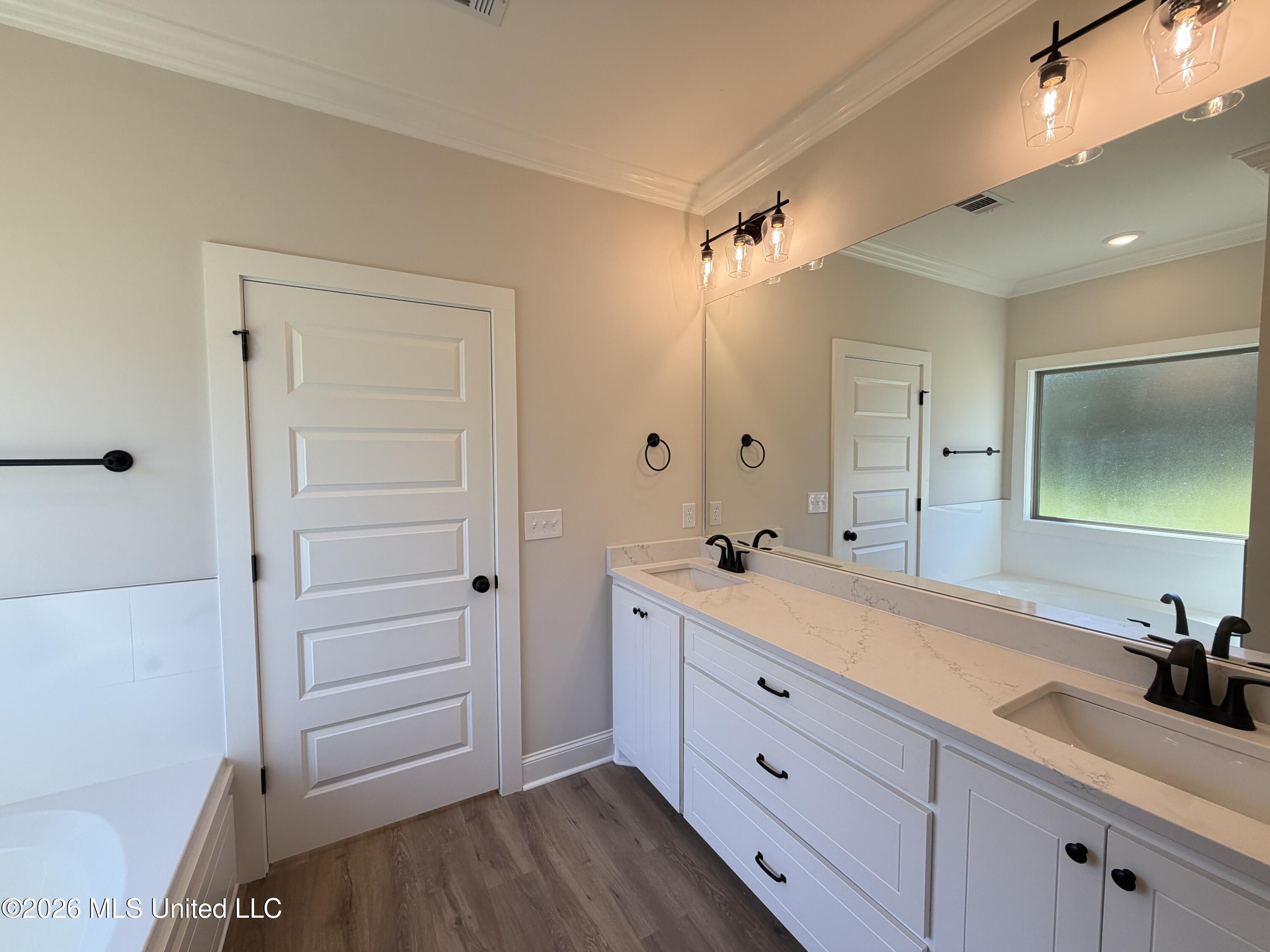 222 Anderson Oaks Drive Property Photo 17