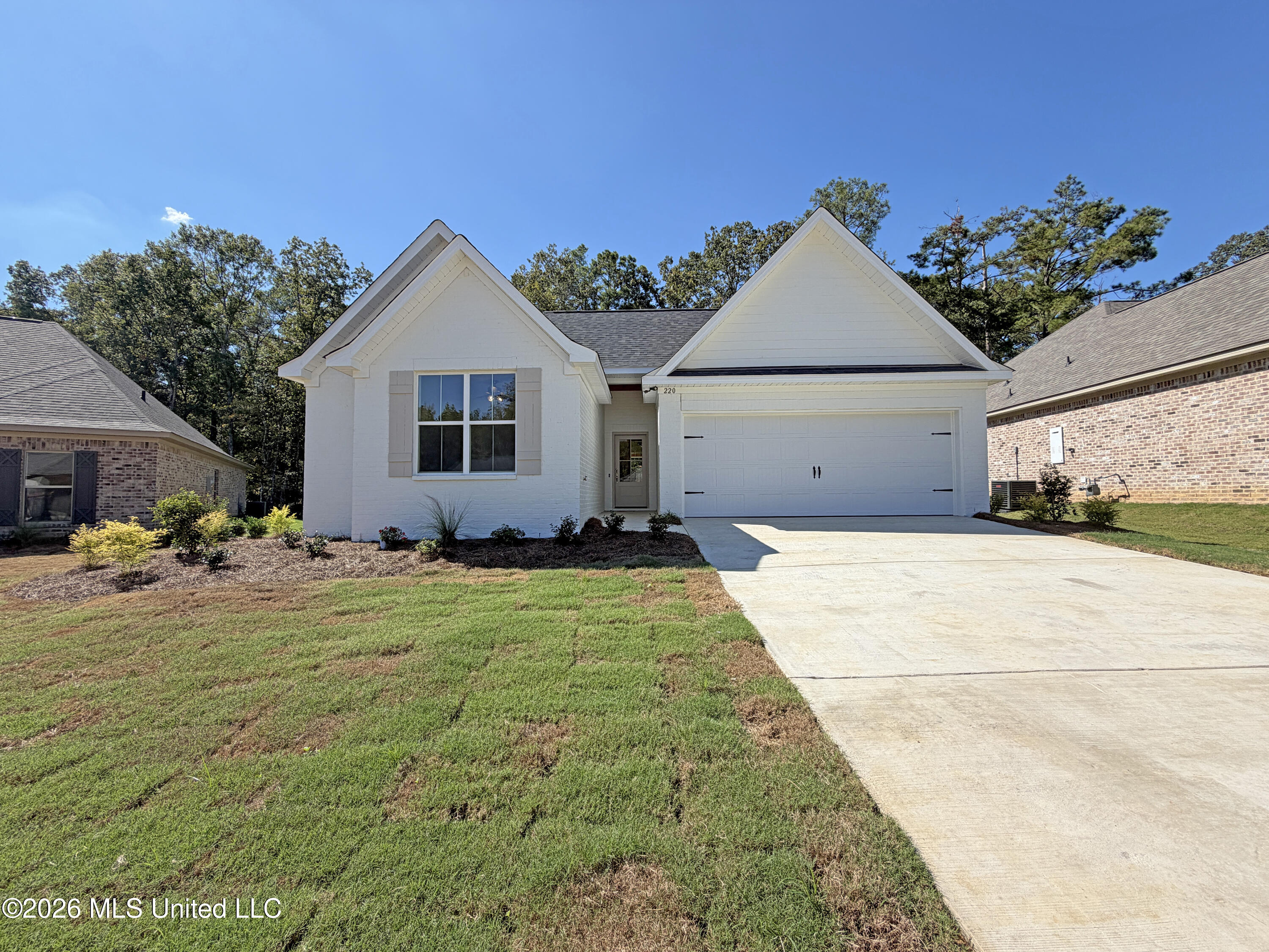 220 Anderson Oaks Drive Property Photo 2