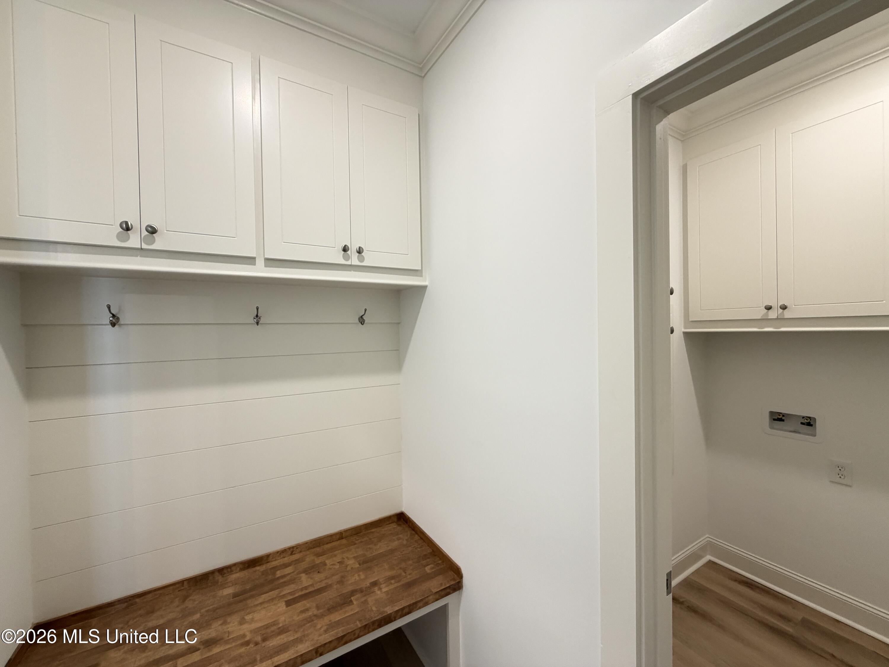 220 Anderson Oaks Drive Property Photo 18
