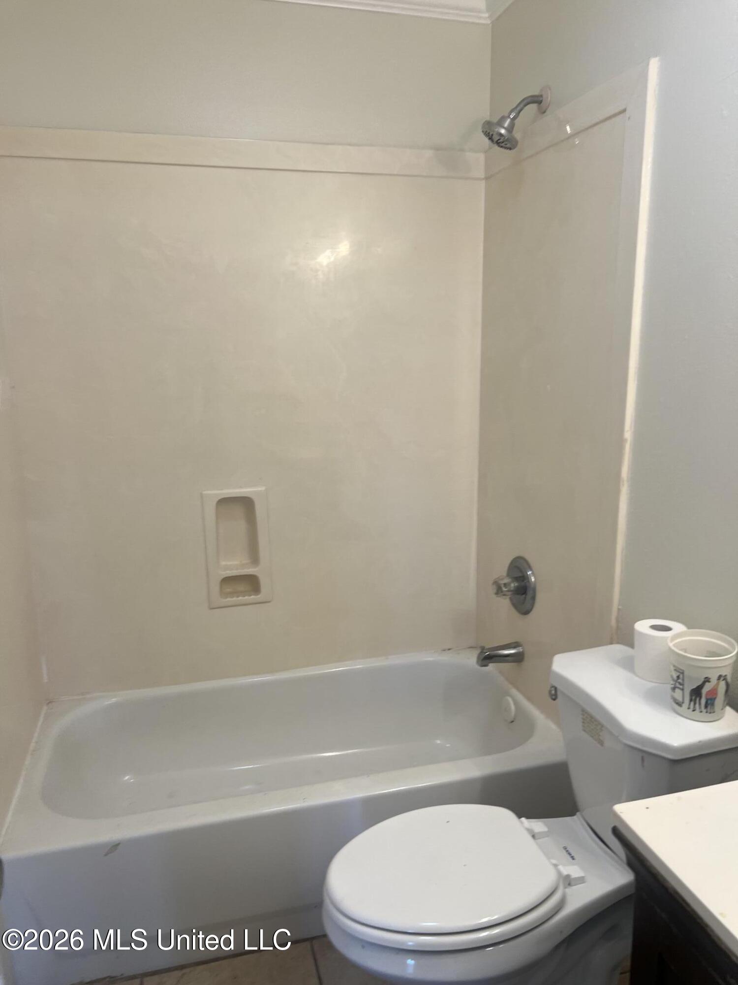 400 Larosa Road Property Photo 6