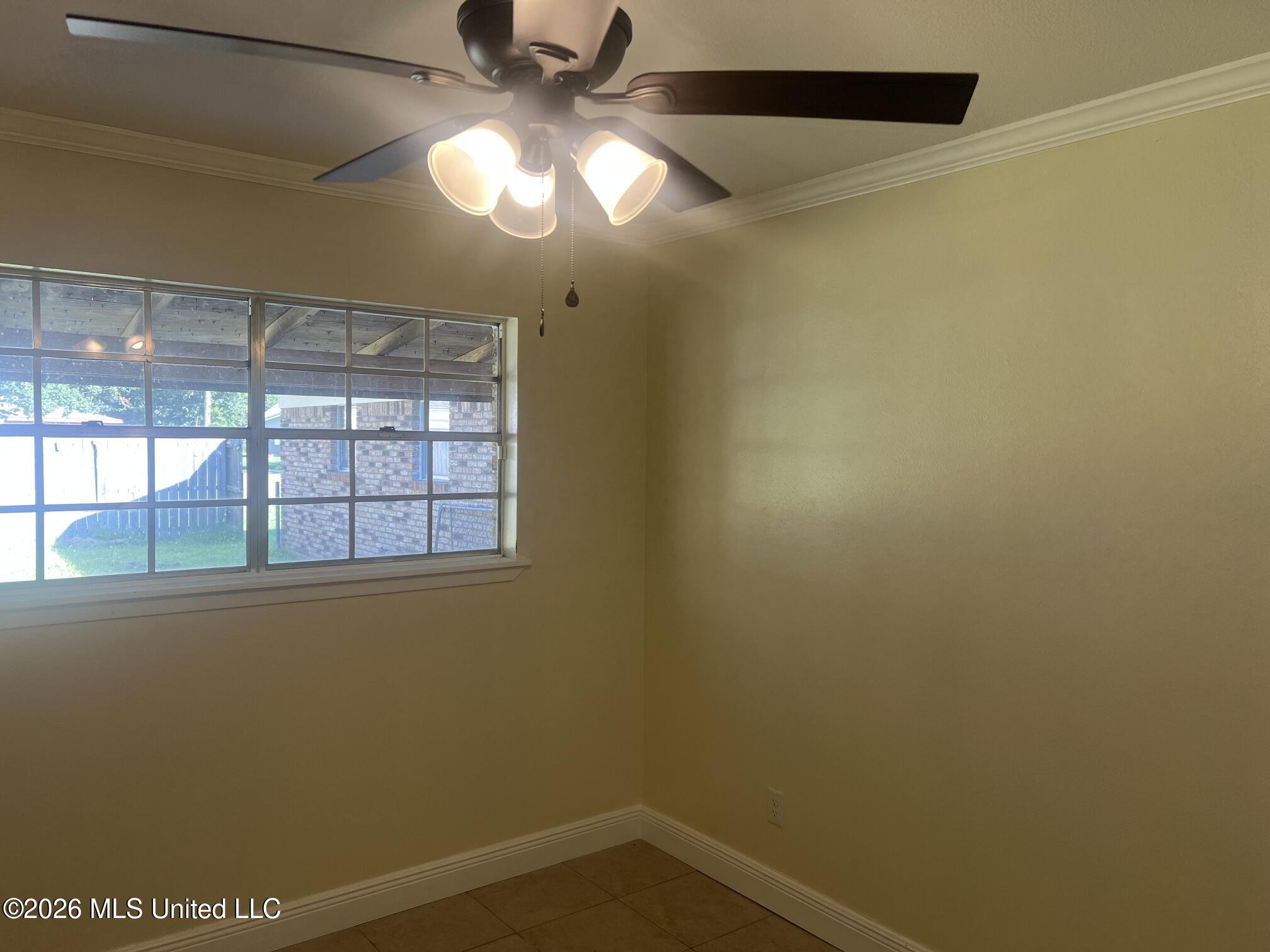400 Larosa Road Property Photo 8