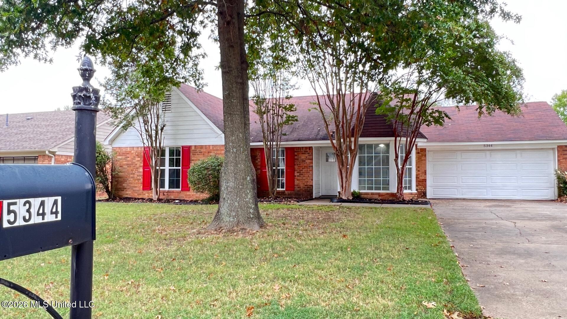 5344 Woodchase Drive Property Photo 2