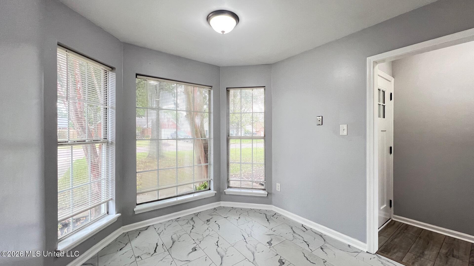 5344 Woodchase Drive Property Photo 13