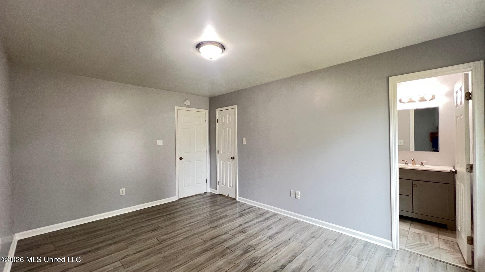 5344 Woodchase Drive Property Photo 16