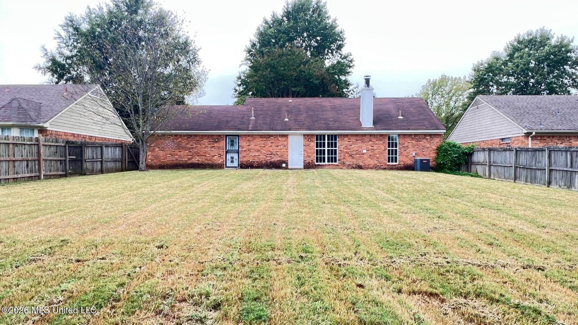 5344 Woodchase Drive Property Photo 24