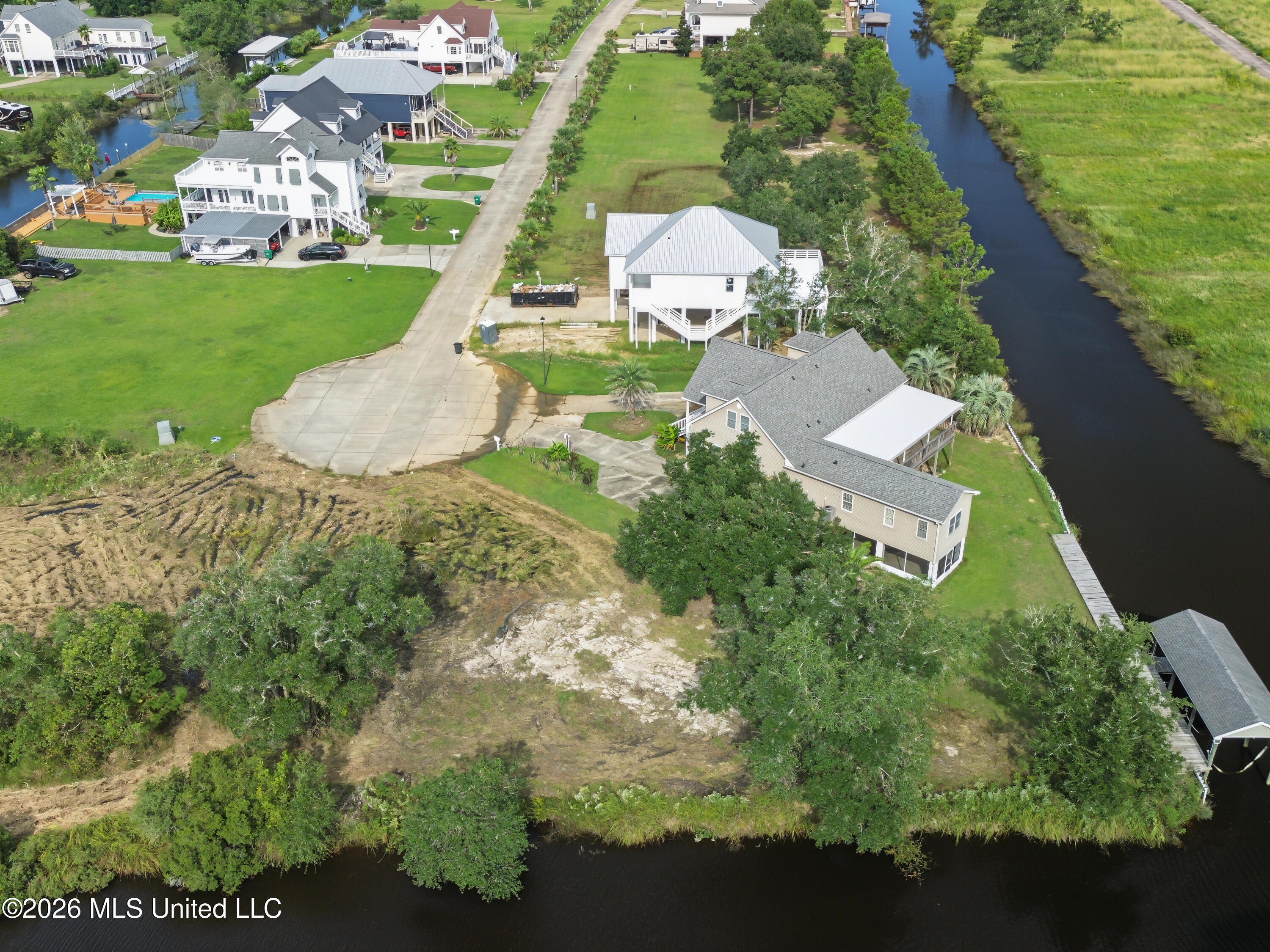 Atlantis Drive Property Photo 2