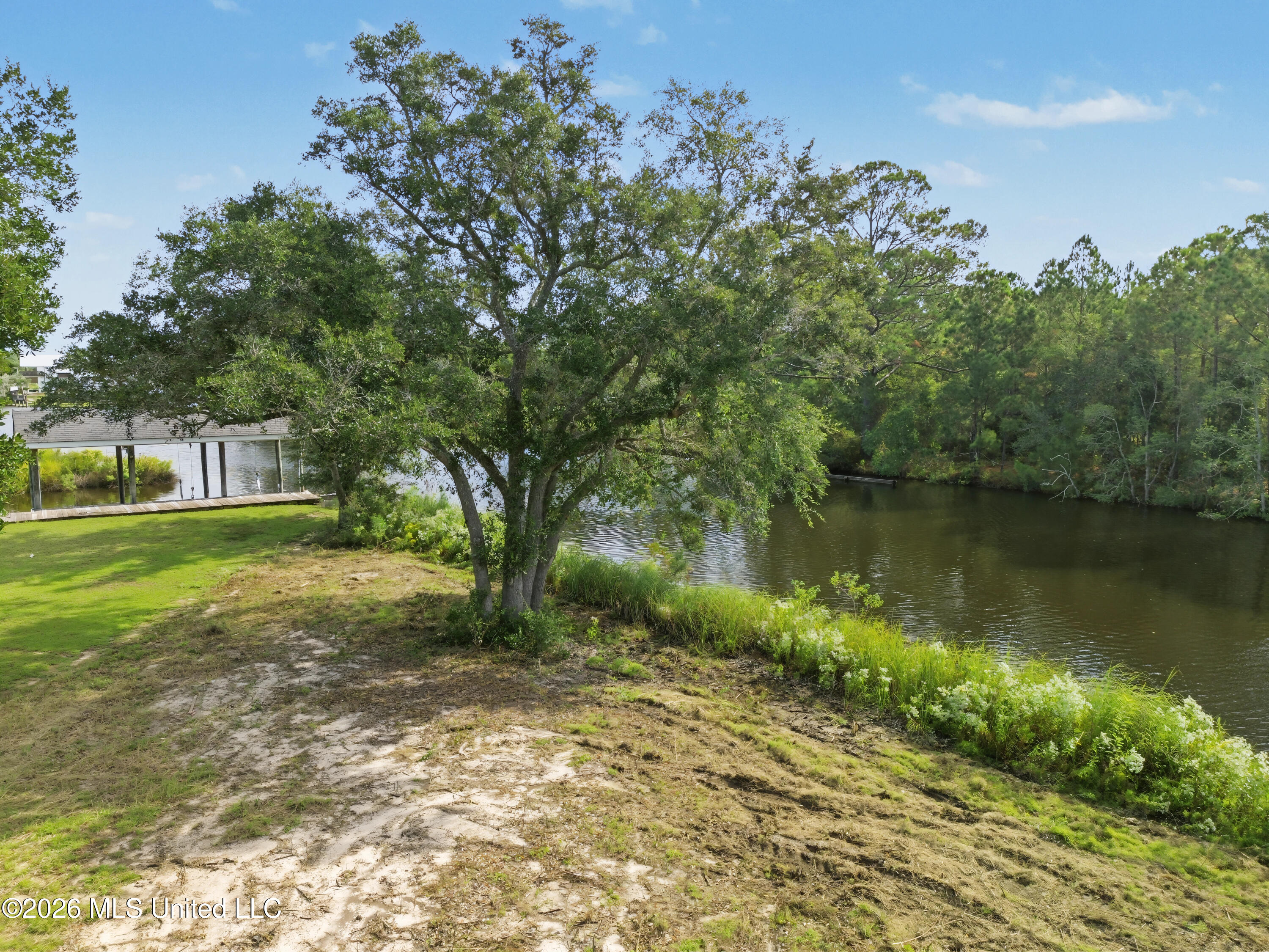 Atlantis Drive Property Photo 8