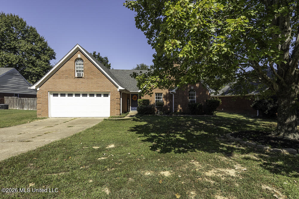 6890 Ranch Ridge Cove Property Photo 3