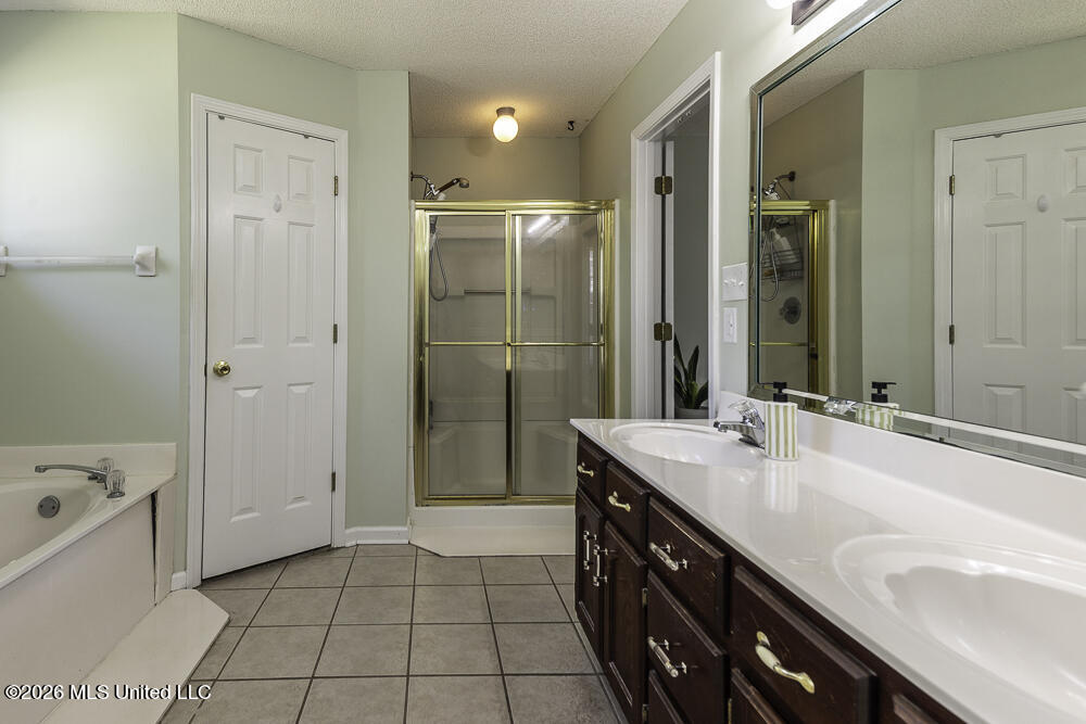 6890 Ranch Ridge Cove Property Photo 18