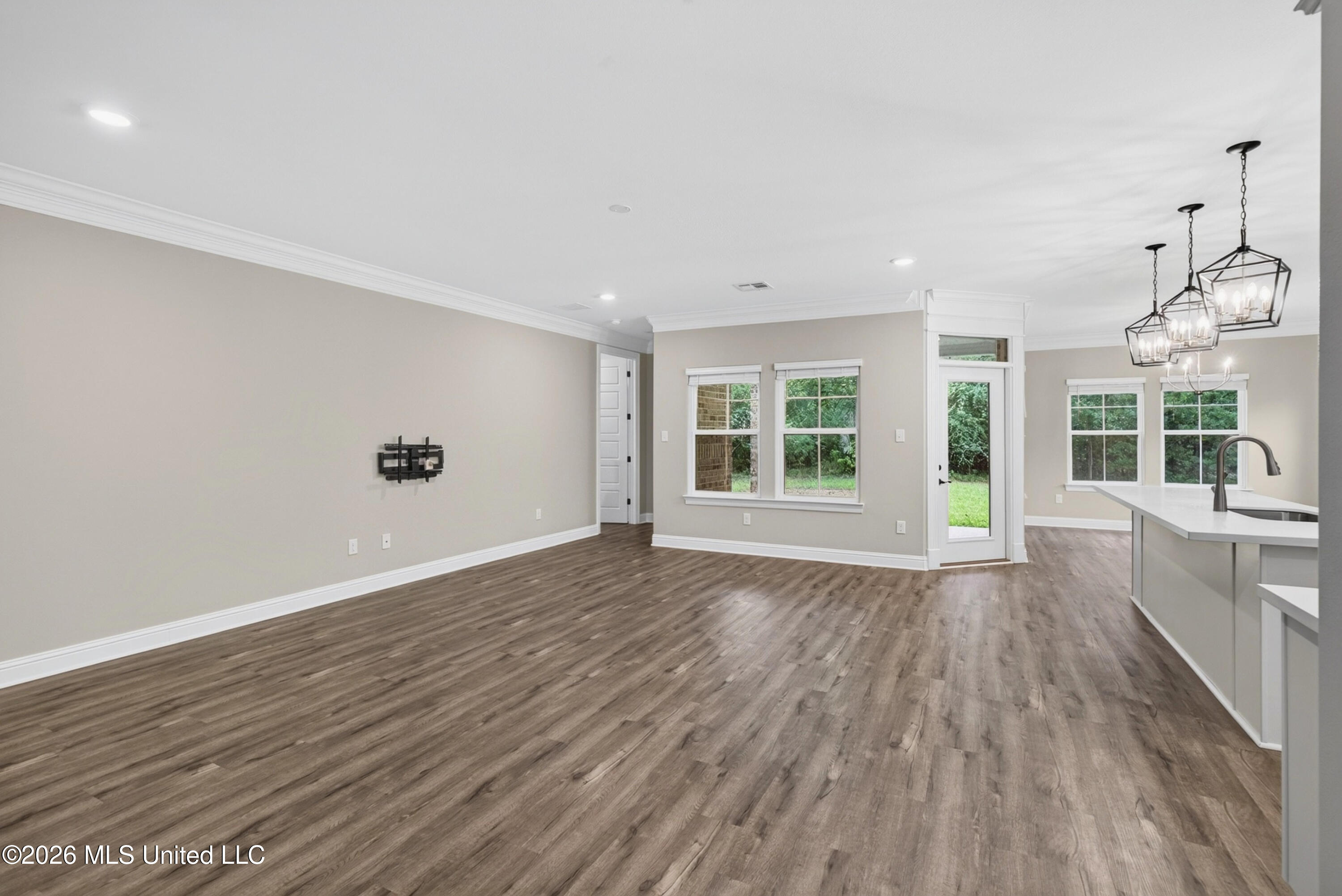 11021 Alphabet Road Property Photo 17