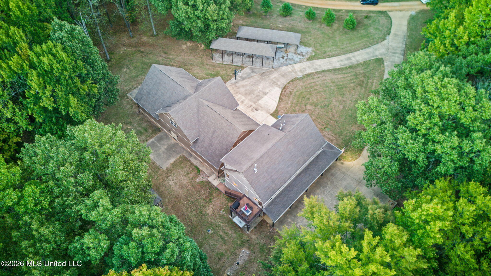 4199 Carolyn Drive Property Photo 6