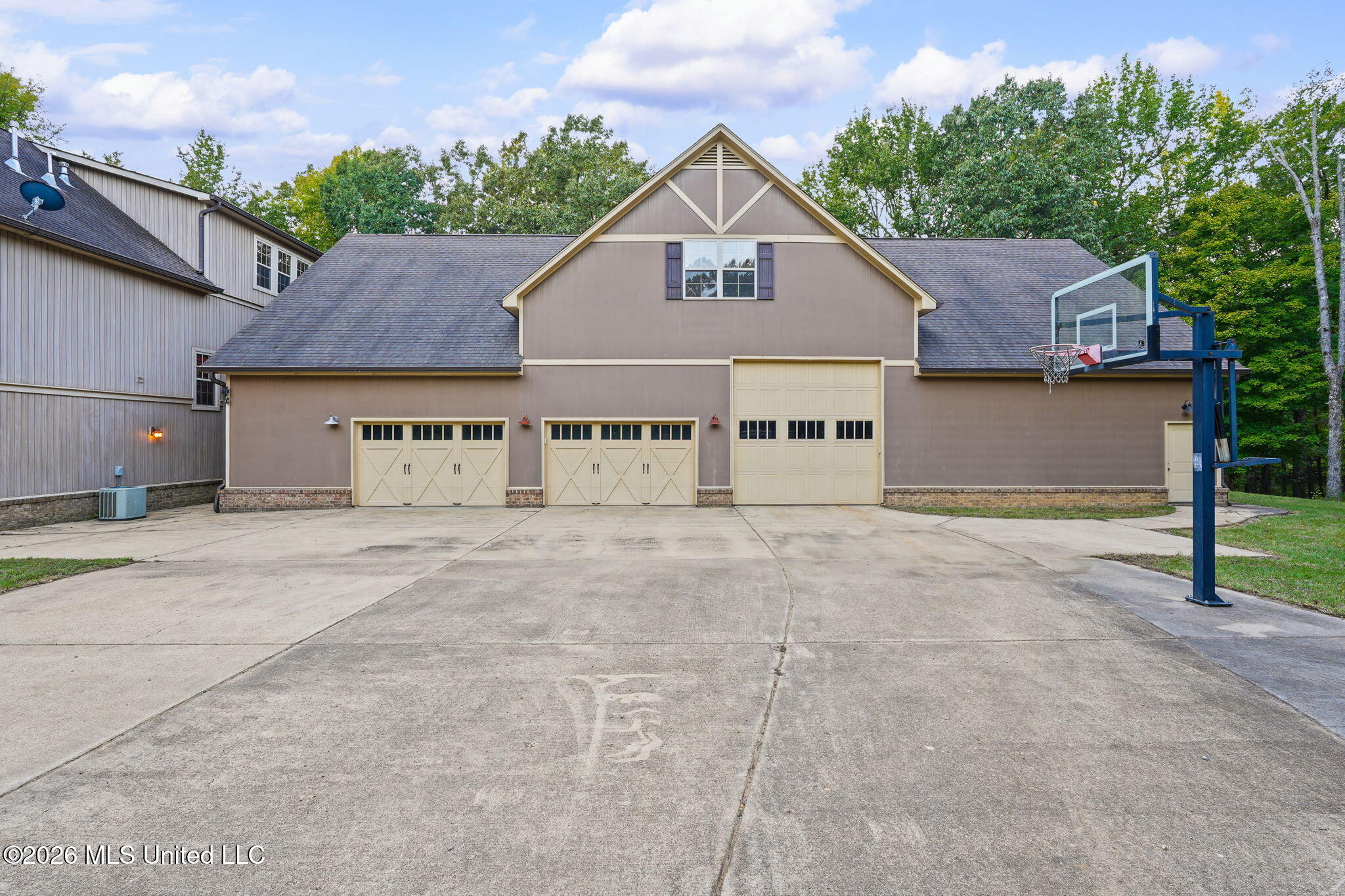 4199 Carolyn Drive Property Photo 7