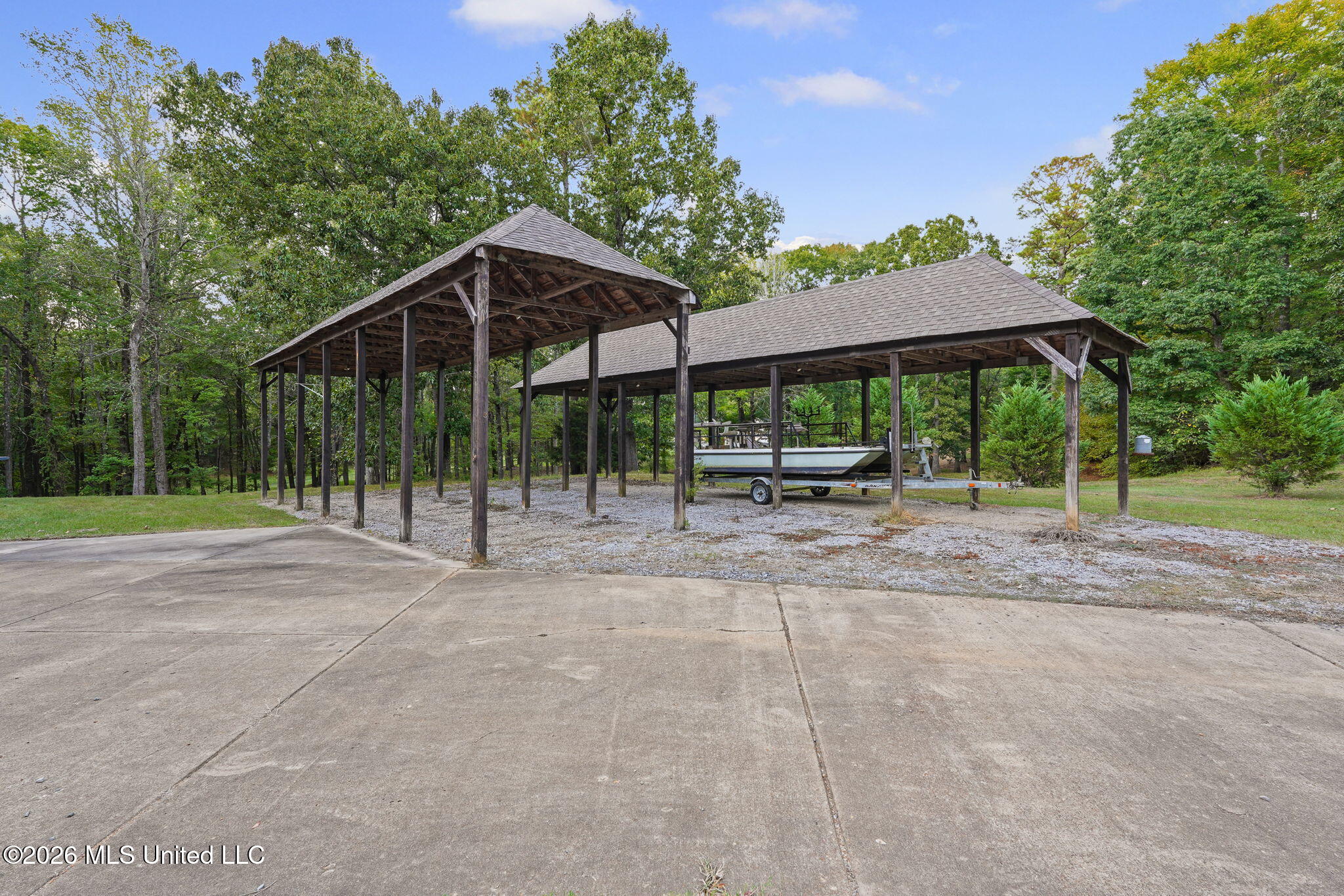 4199 Carolyn Drive Property Photo 13