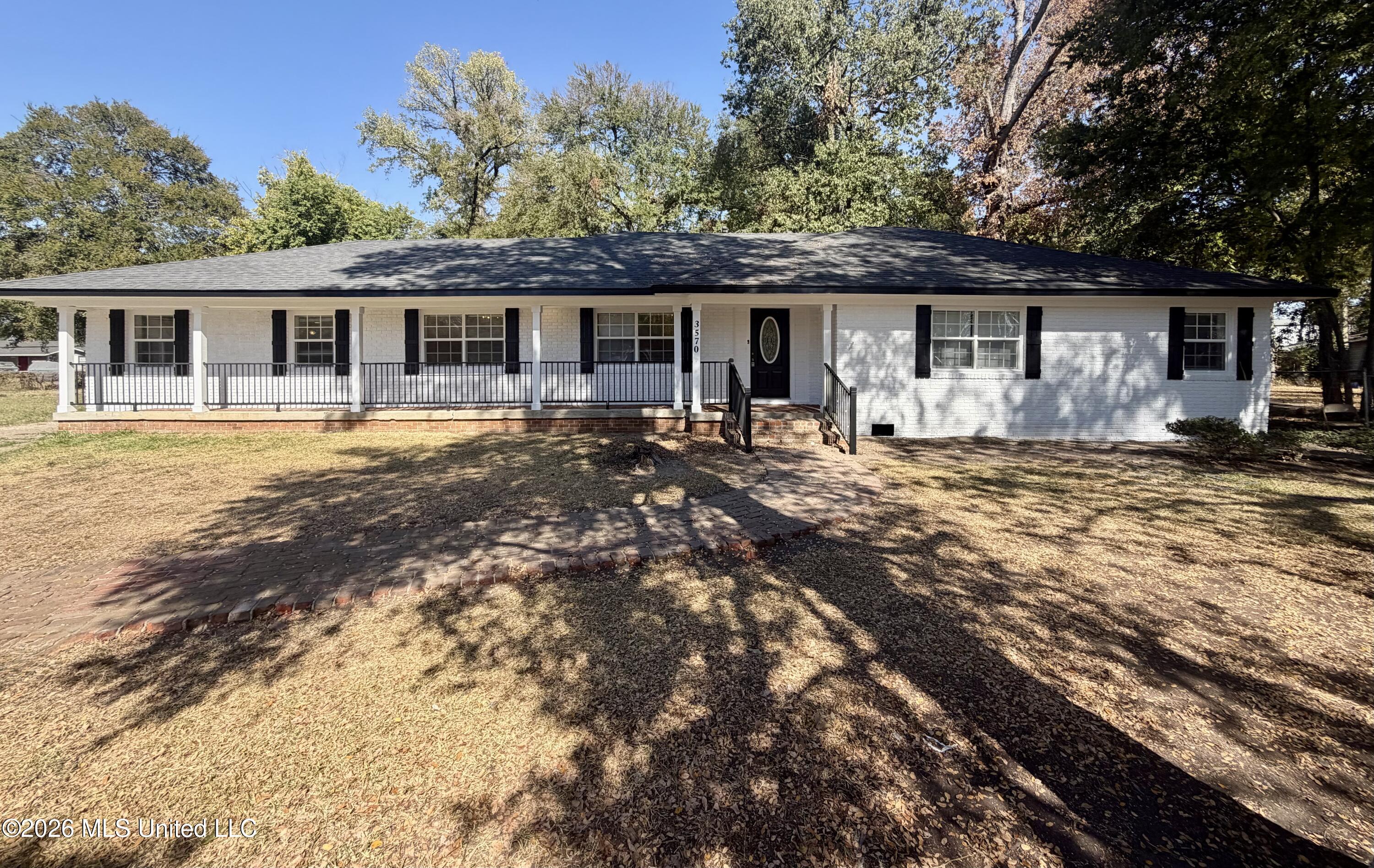 3570 Sherwood Drive Property Photo 1