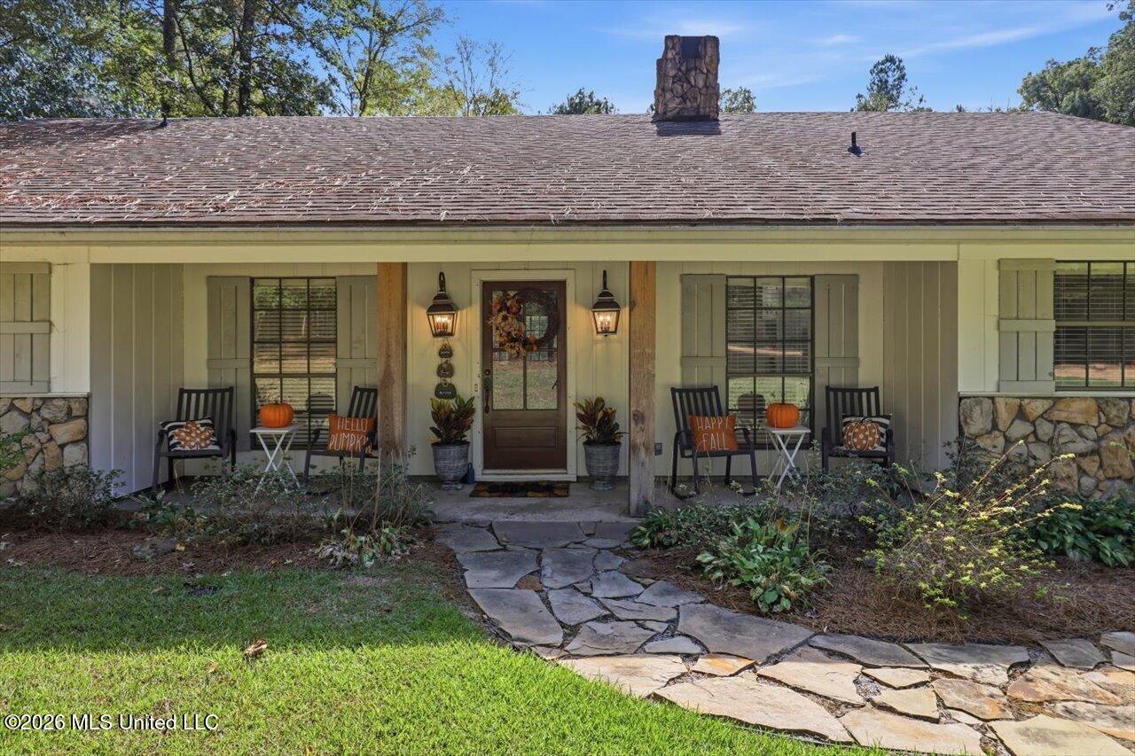 113 Quail Hollow Place Property Photo 8