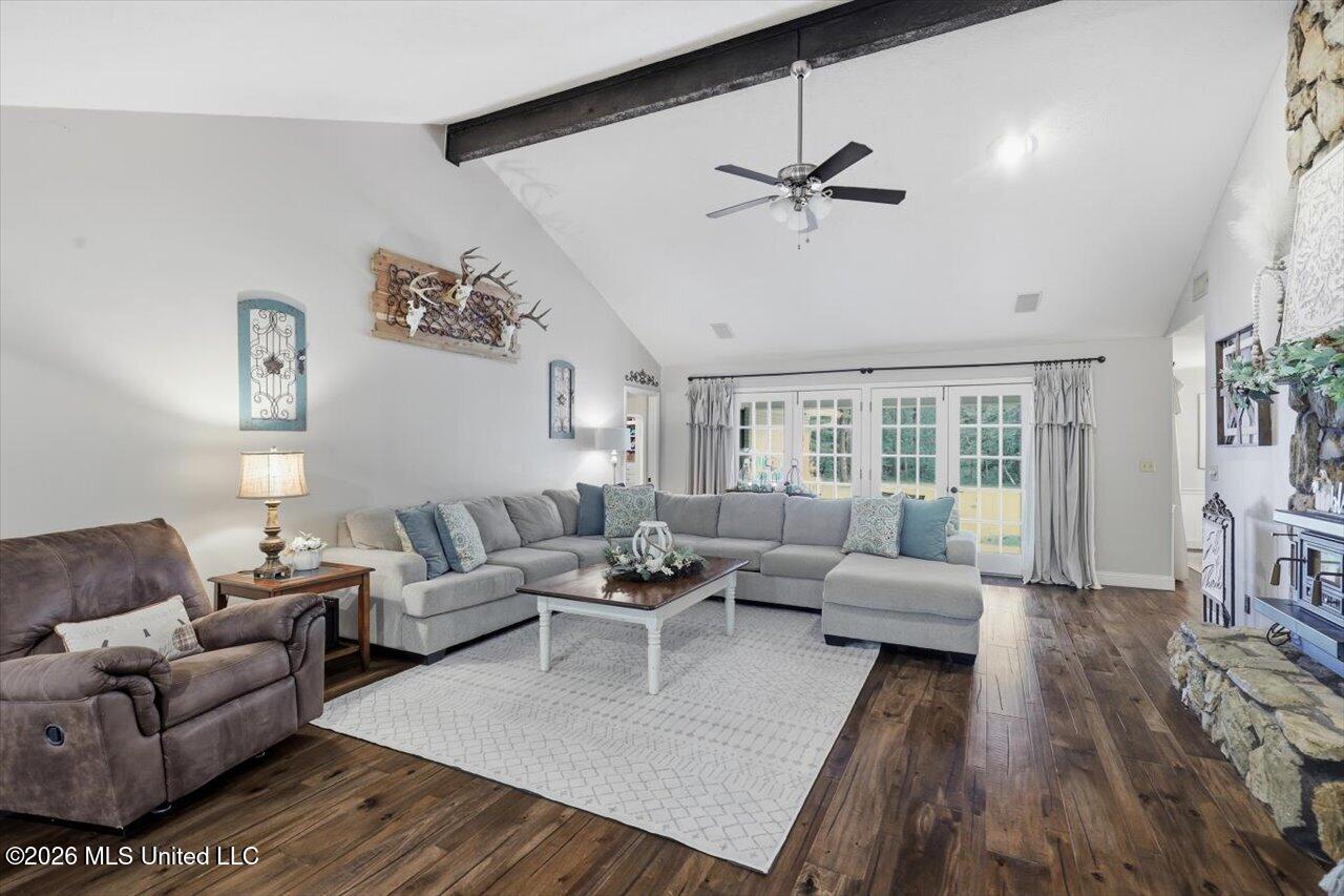 113 Quail Hollow Place Property Photo 11
