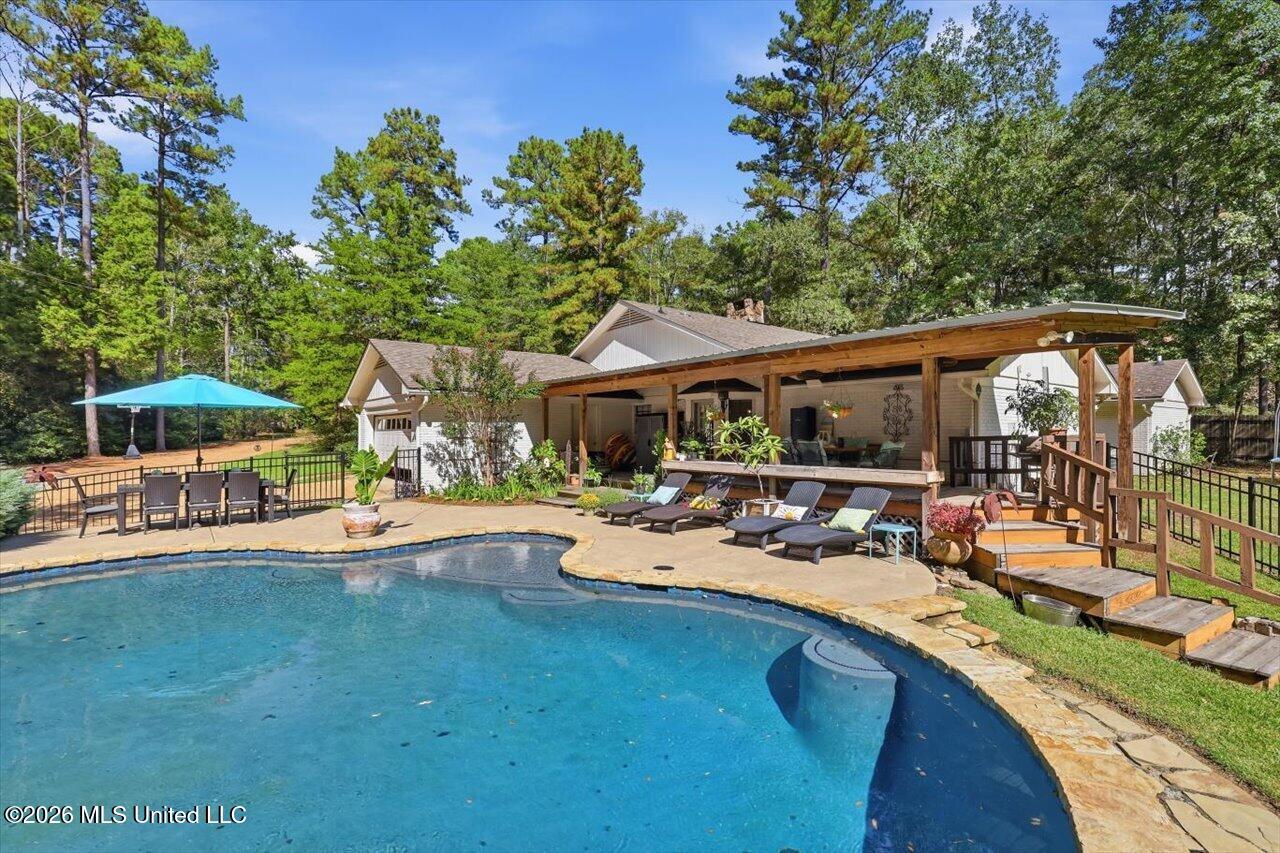 113 Quail Hollow Place Property Photo 48