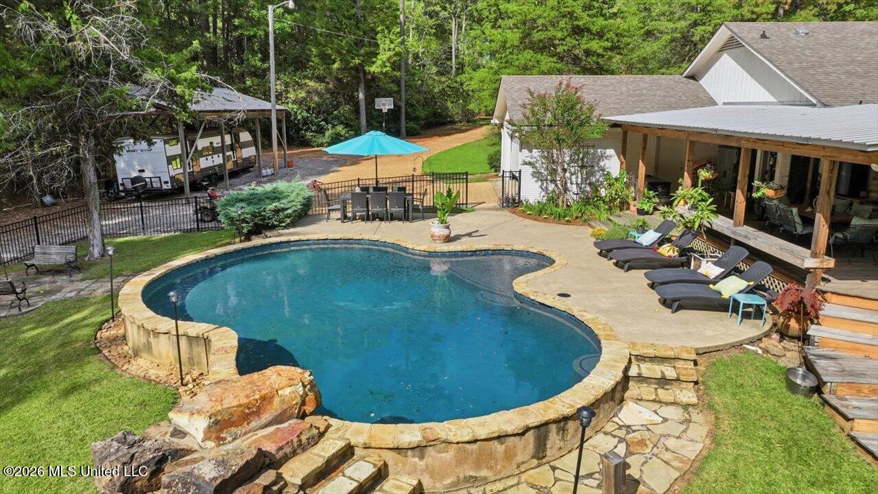 113 Quail Hollow Place Property Photo 53