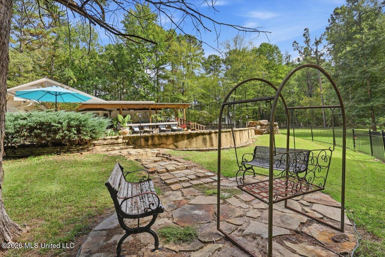 113 Quail Hollow Place Property Photo 64