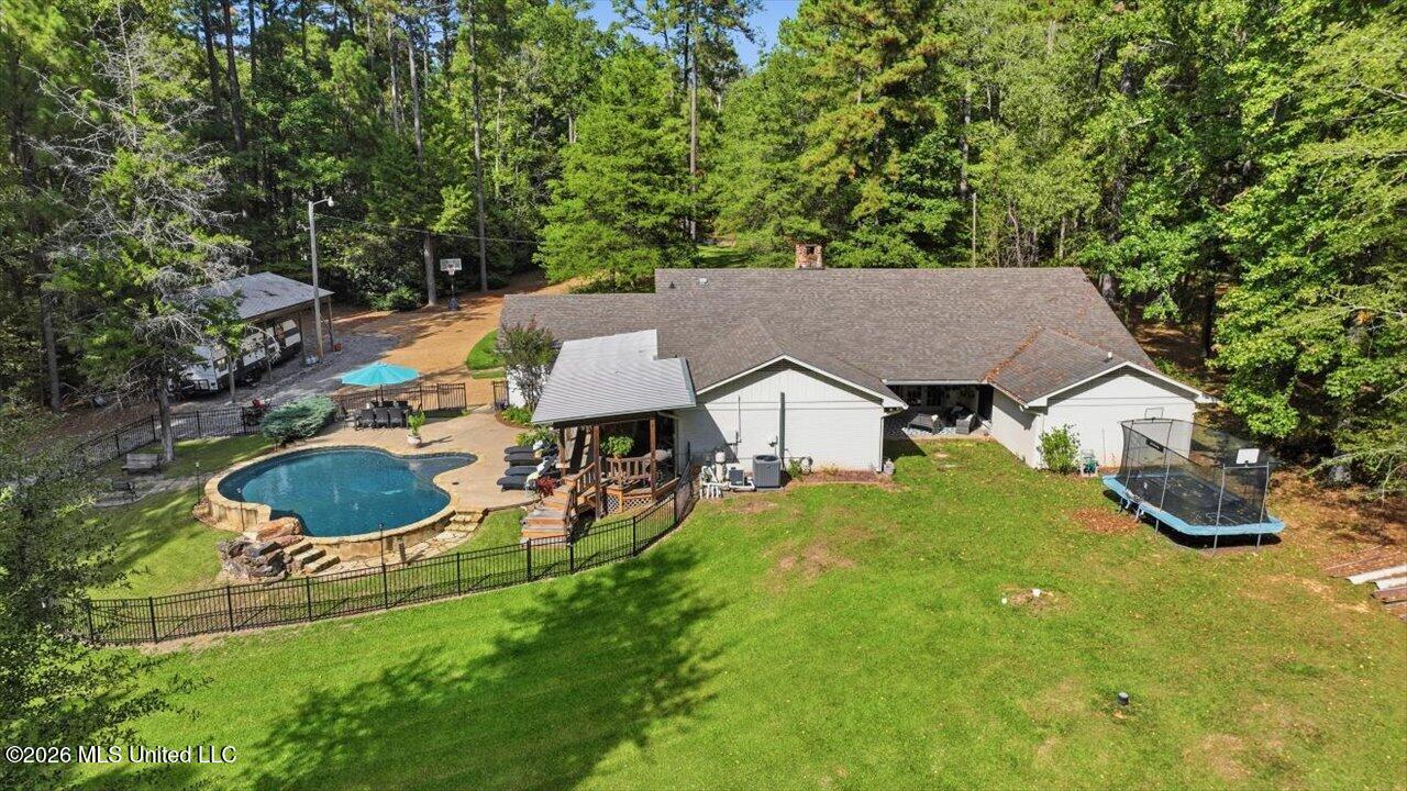 113 Quail Hollow Place Property Photo 75