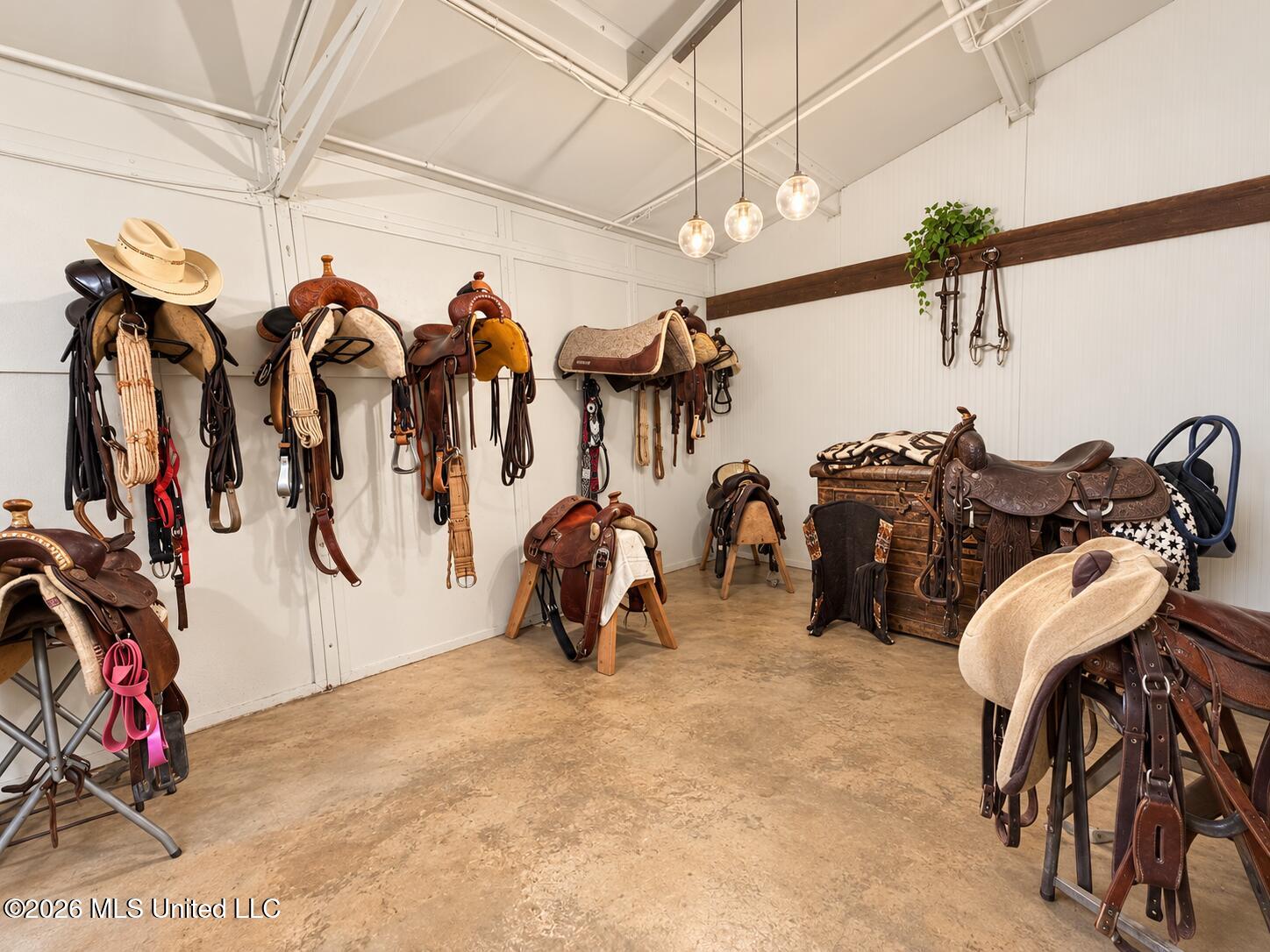 11450 County Farm Road Property Photo 40