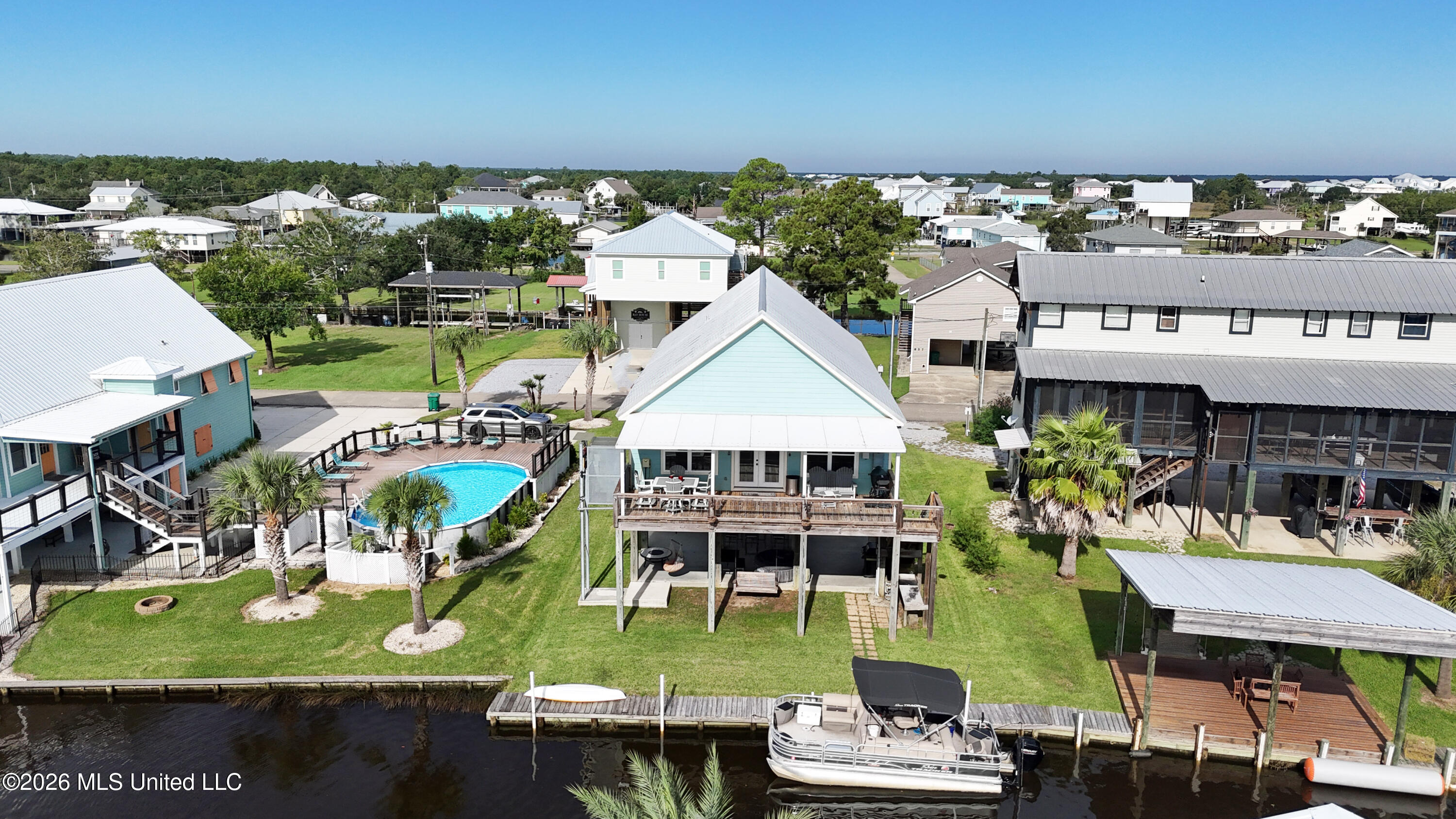 854 Deer Drive Property Photo 1