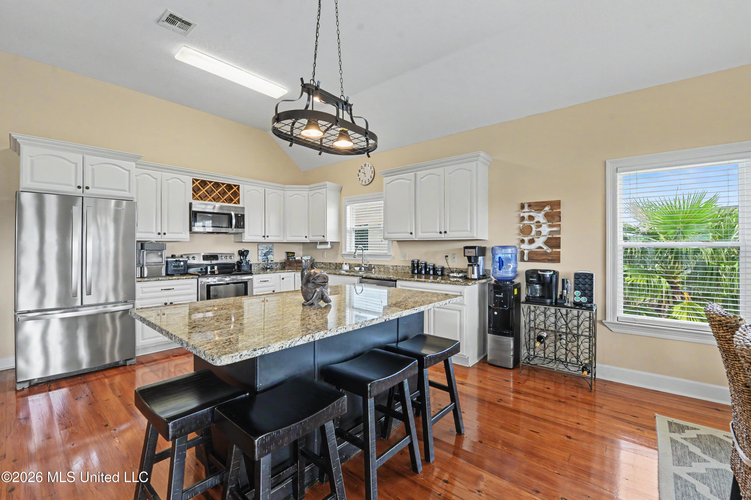 854 Deer Drive Property Photo 8