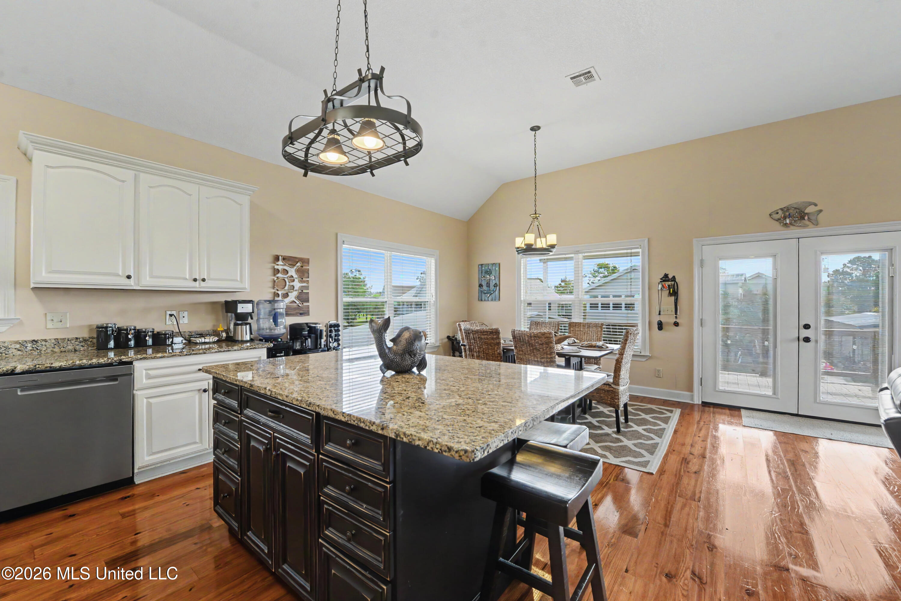 854 Deer Drive Property Photo 10