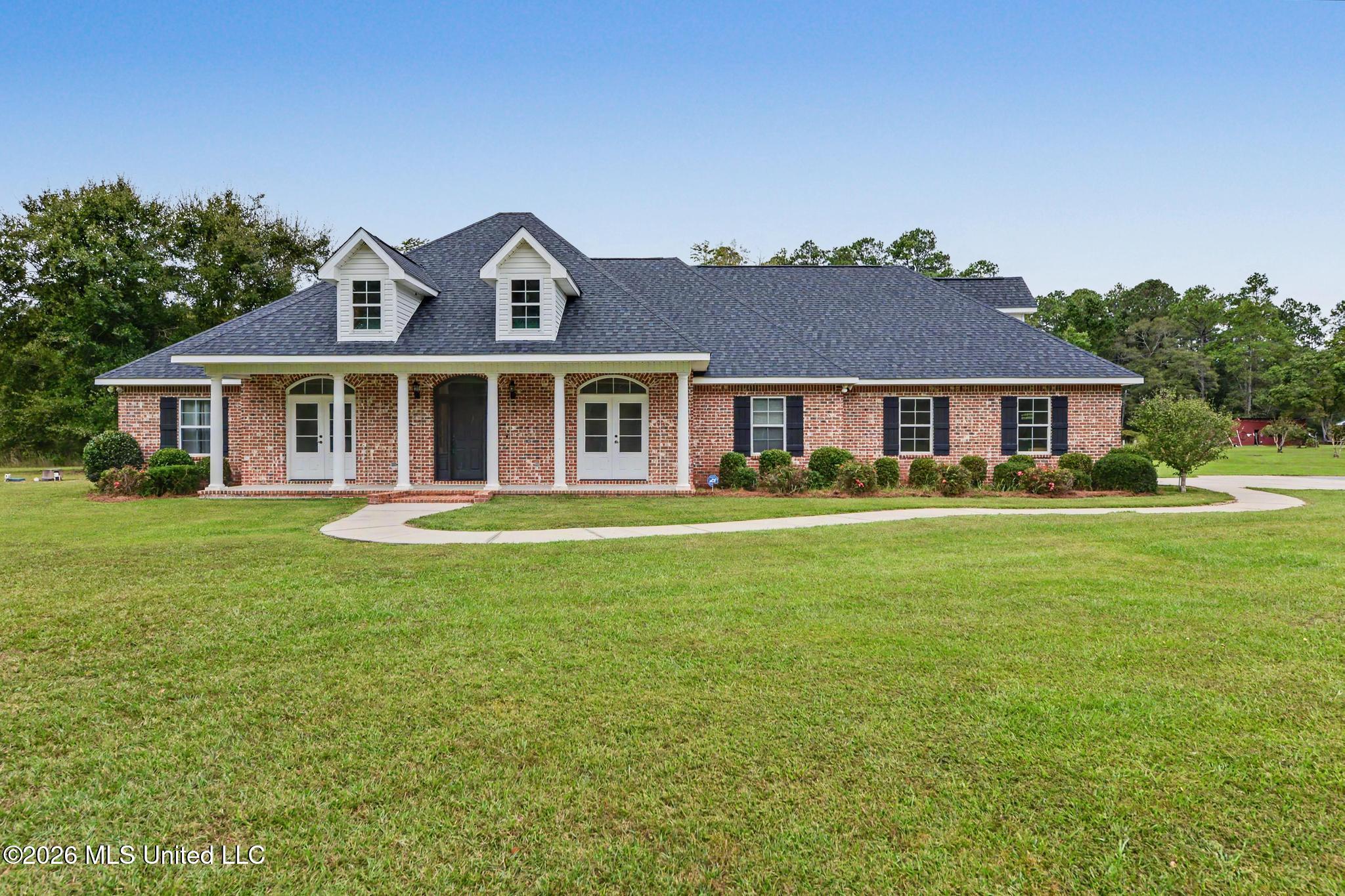 20201 Larry Carter Road Property Photo 1