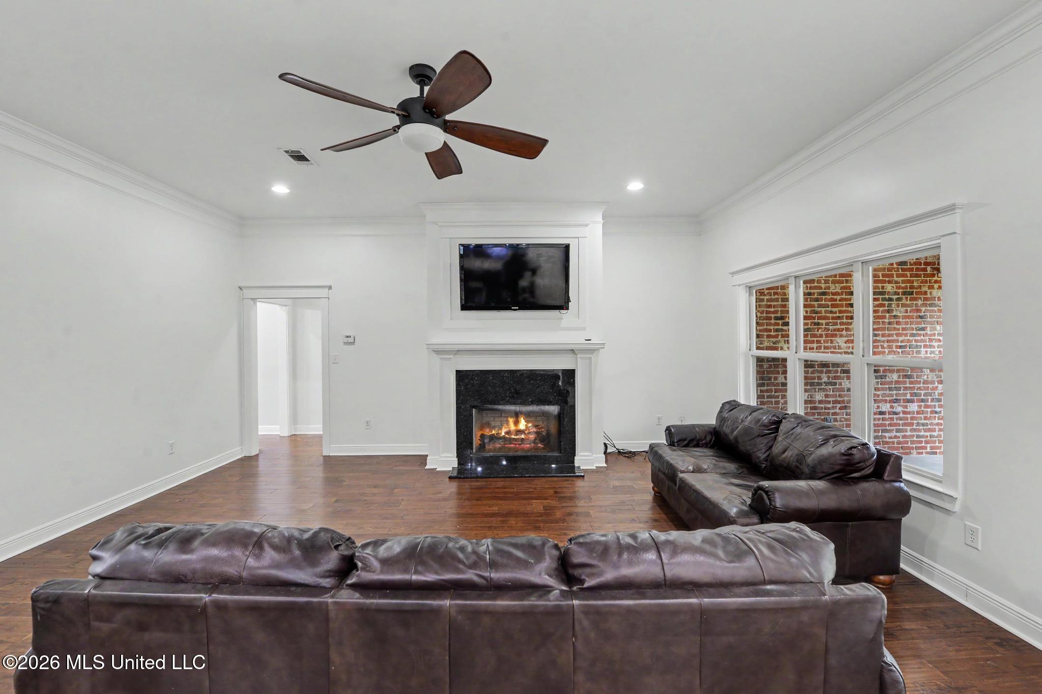 20201 Larry Carter Road Property Photo 4