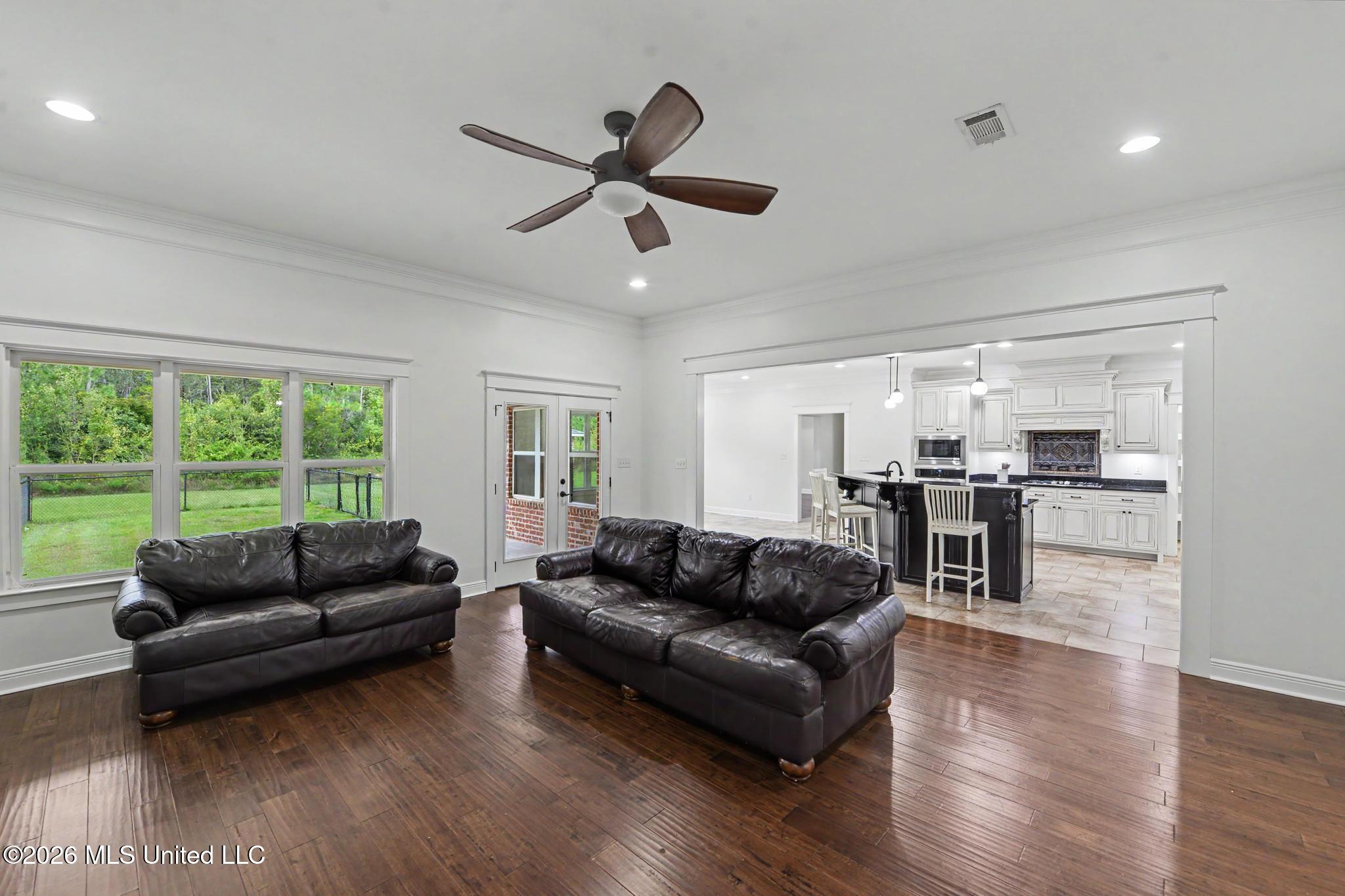 20201 Larry Carter Road Property Photo 5