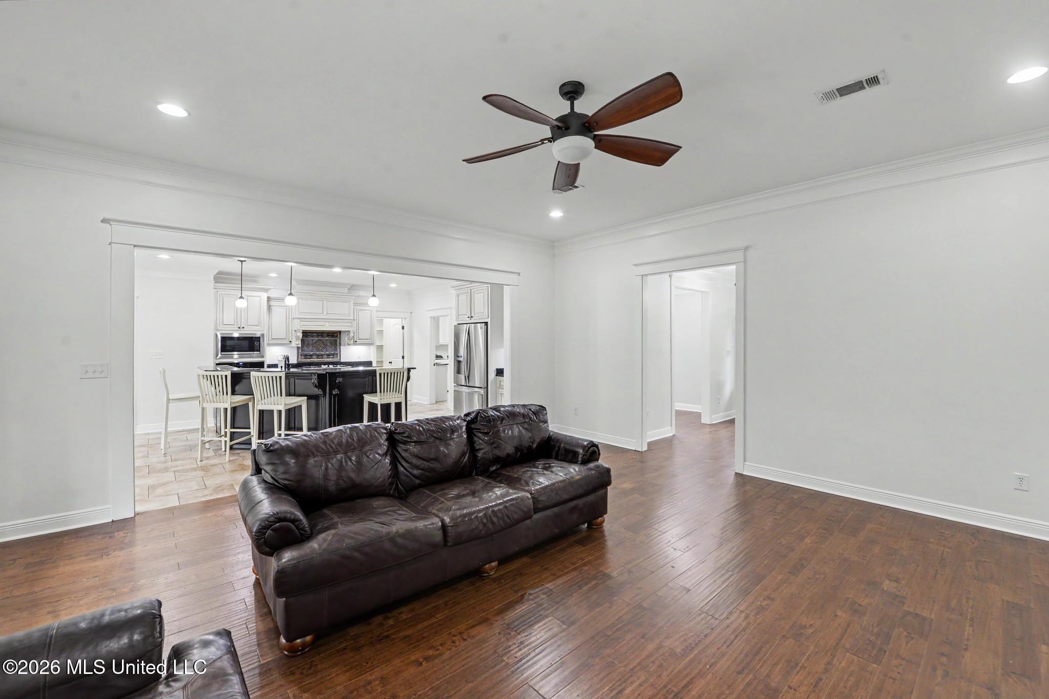 20201 Larry Carter Road Property Photo 6